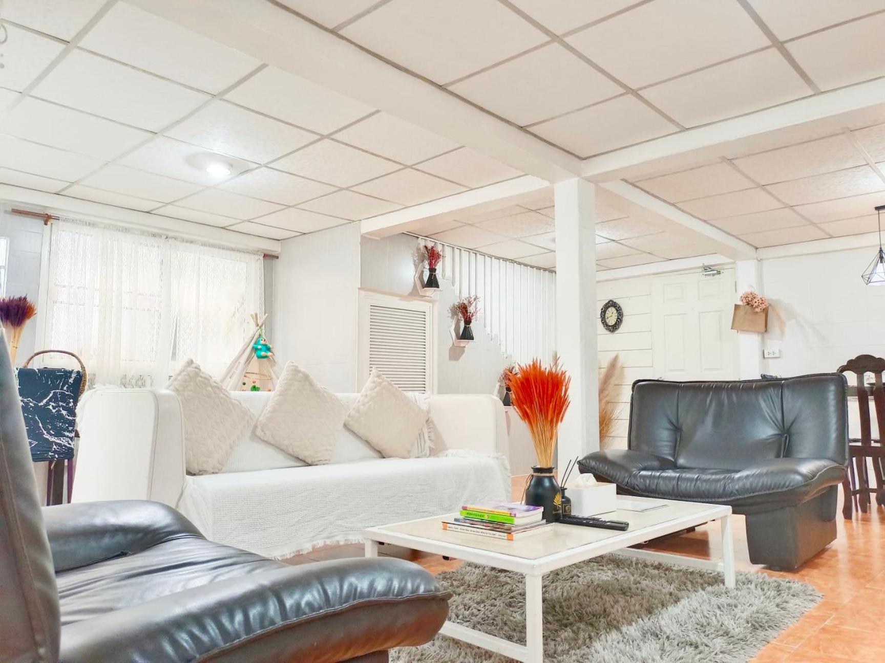 Getaway Villa Bangkok - 4 Bedroom,6 Beds and 5 Bathroom