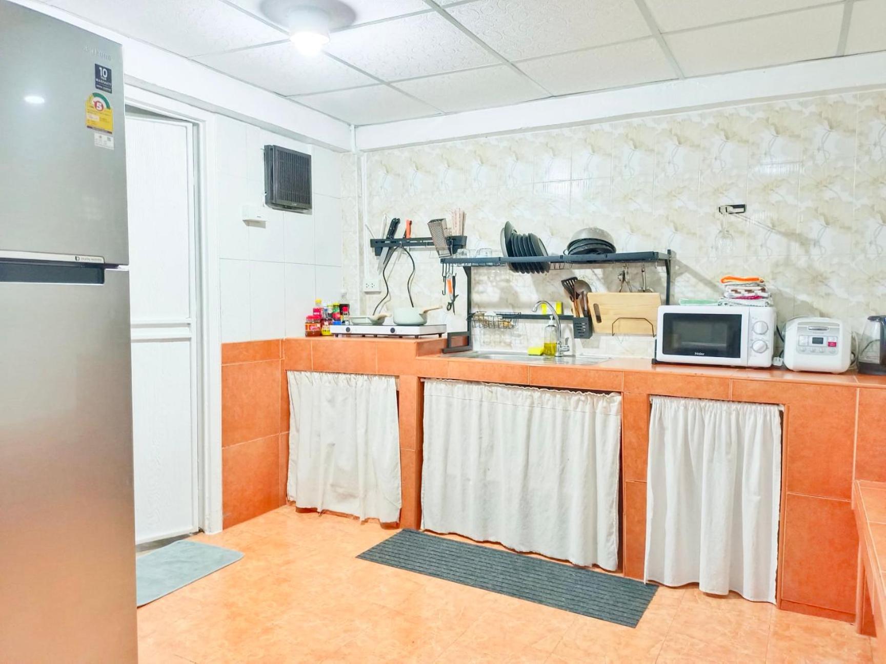 Getaway Villa Bangkok - 4 Bedroom,6 Beds and 5 Bathroom
