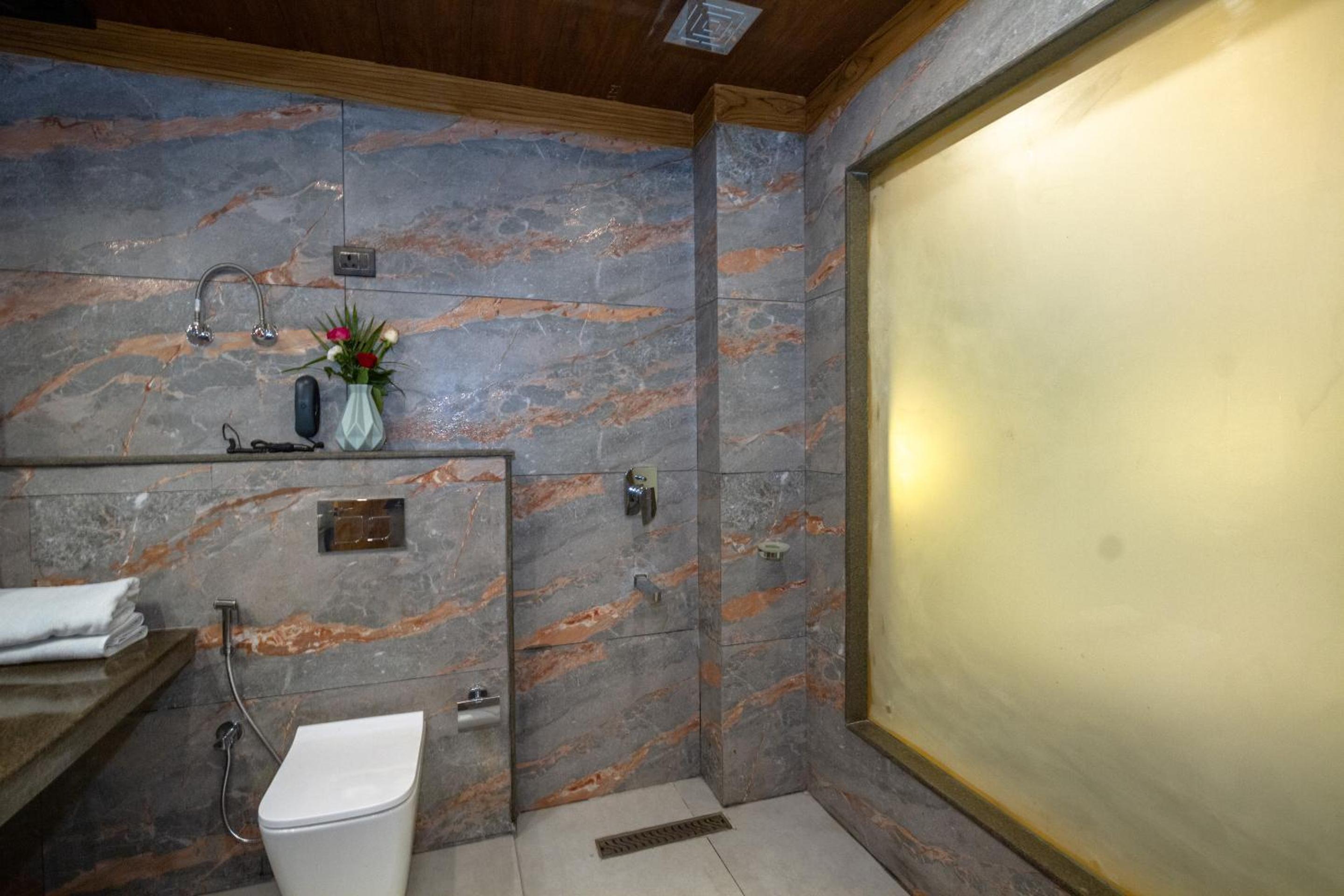 Jannat Resort and Spa Manali A Centrally Heated Himalayas View Resort view 4
