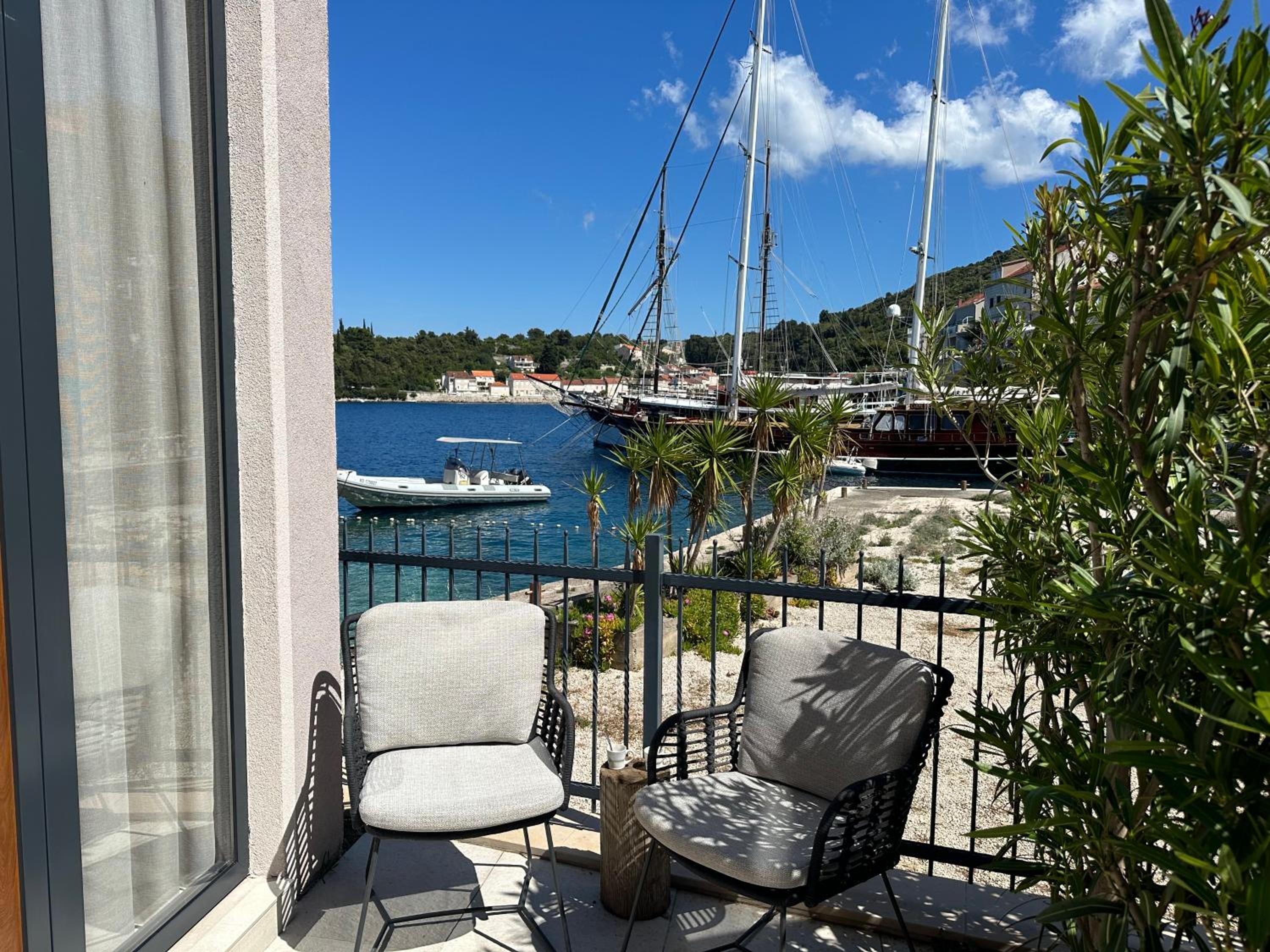 SeaZen Luxury Seaside Apartment Korcula