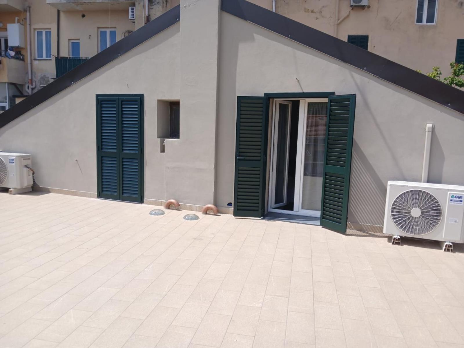 Casa n 1 con parcheggio privato e colonnina ricarica view 2