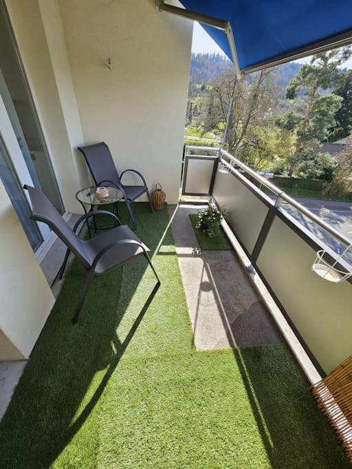 City feel good with forest view