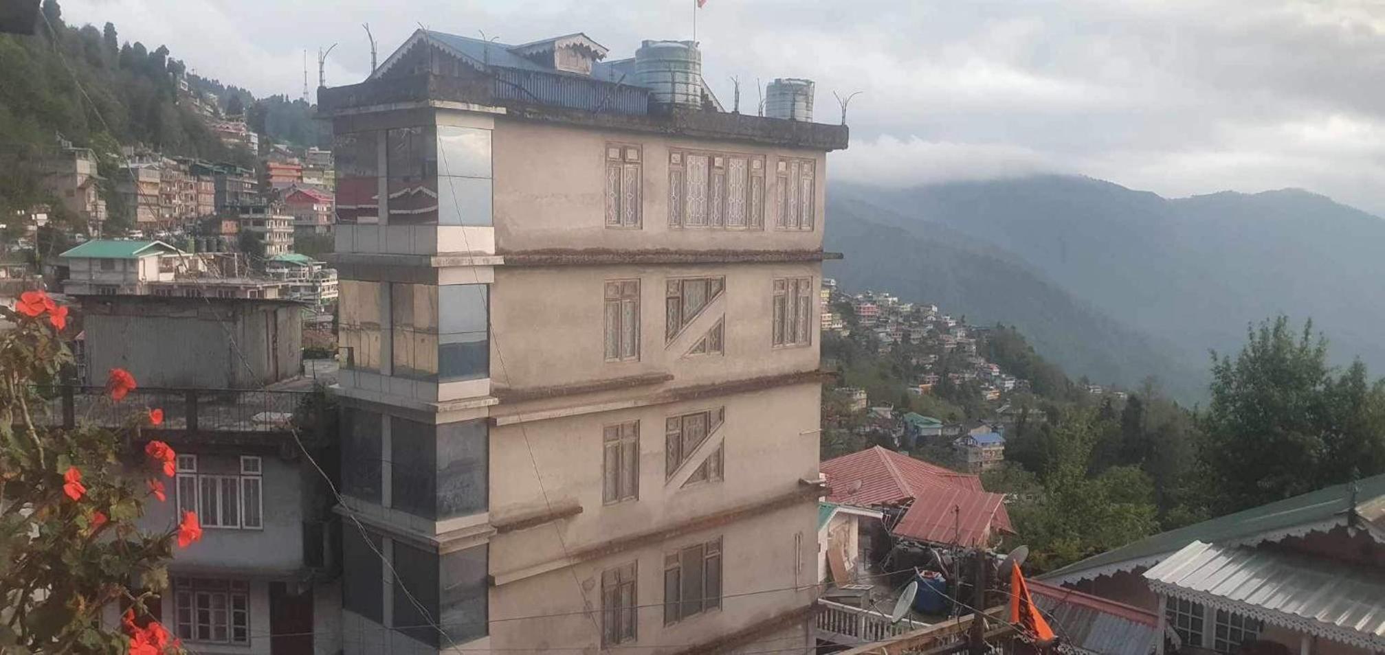 Adhikari niwas