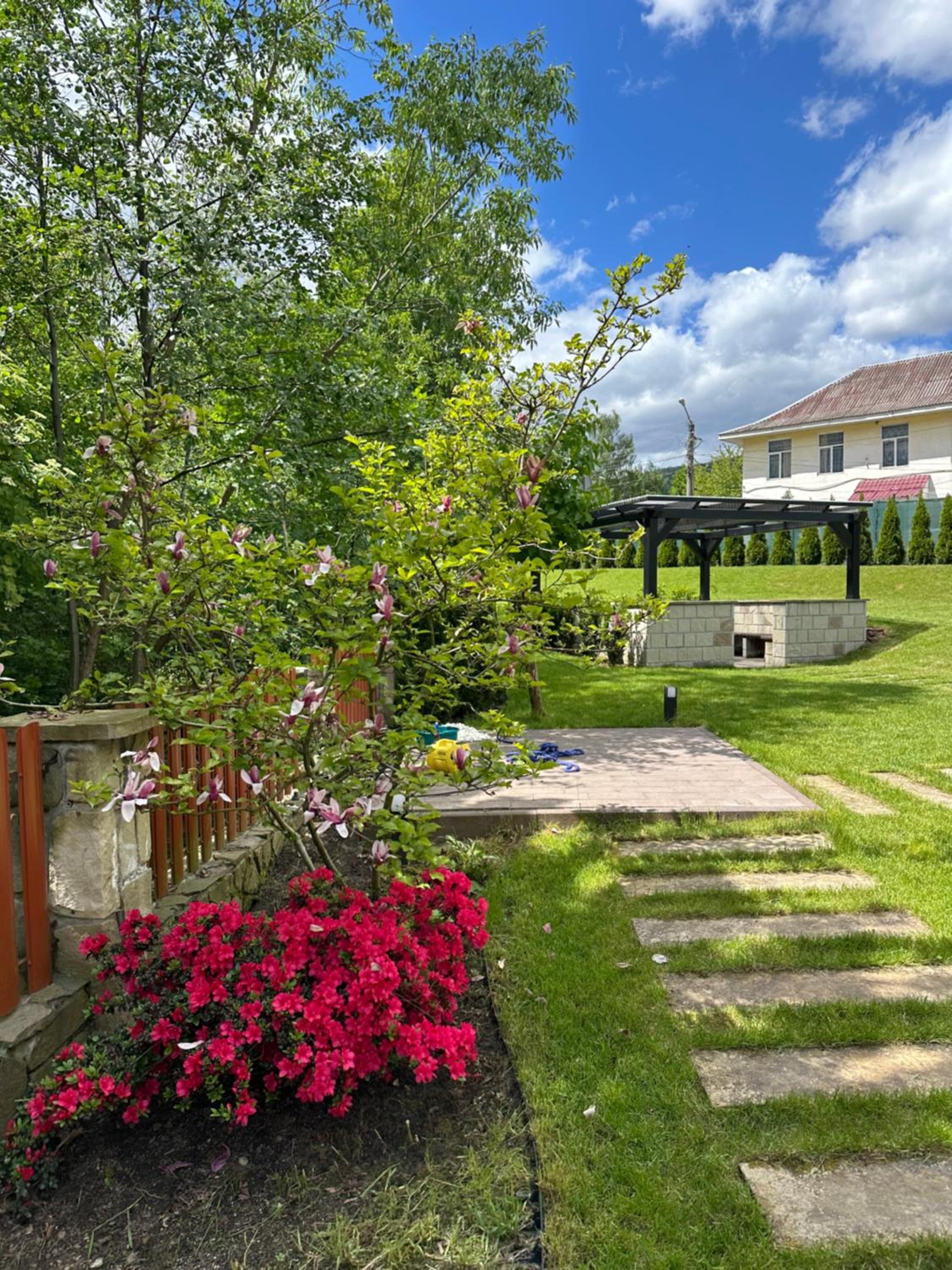 Cottage Zelman view 3