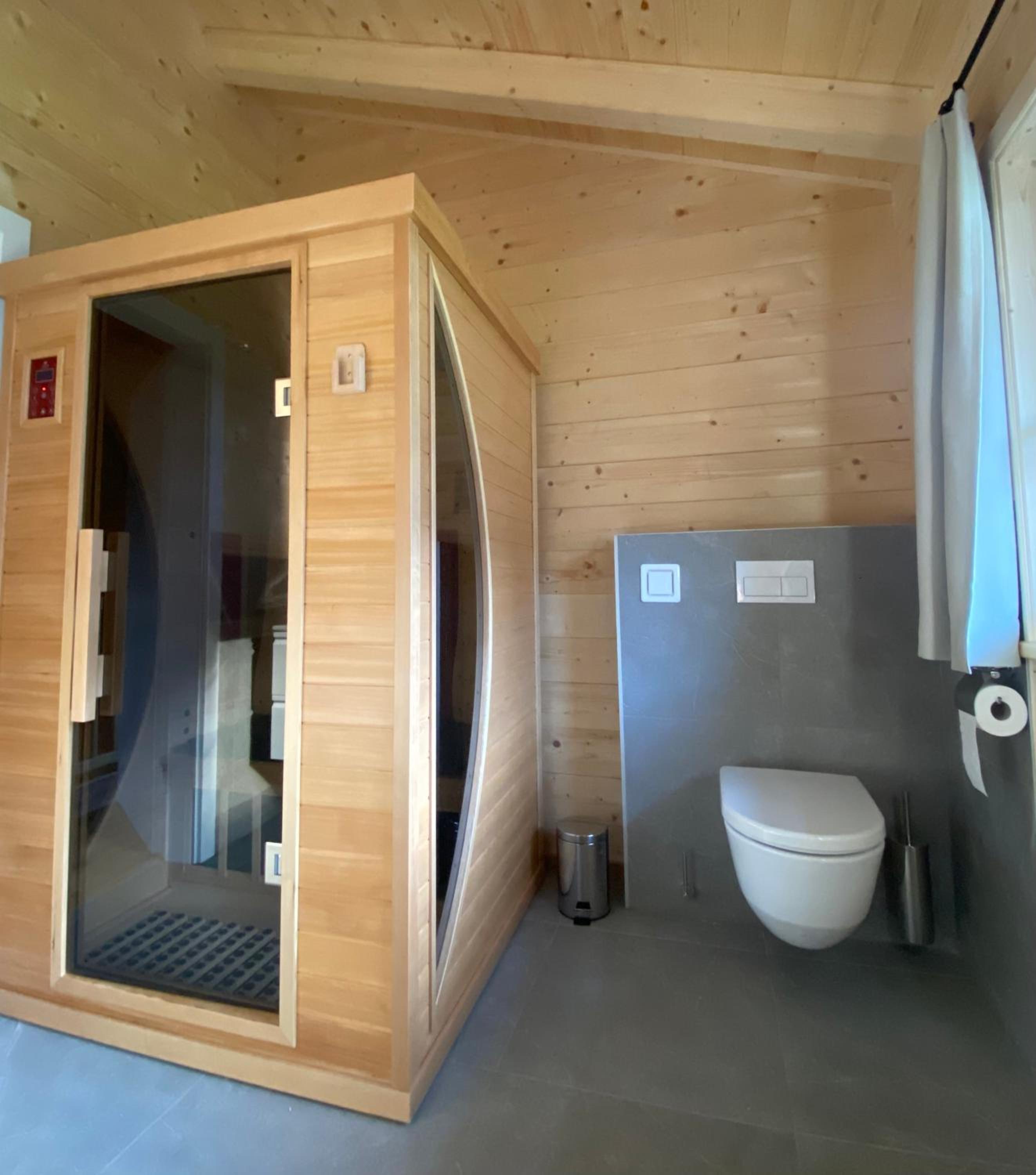 Entspannen im Holzchalet mit Panoramablick, Ruhe und Infrarotsauna