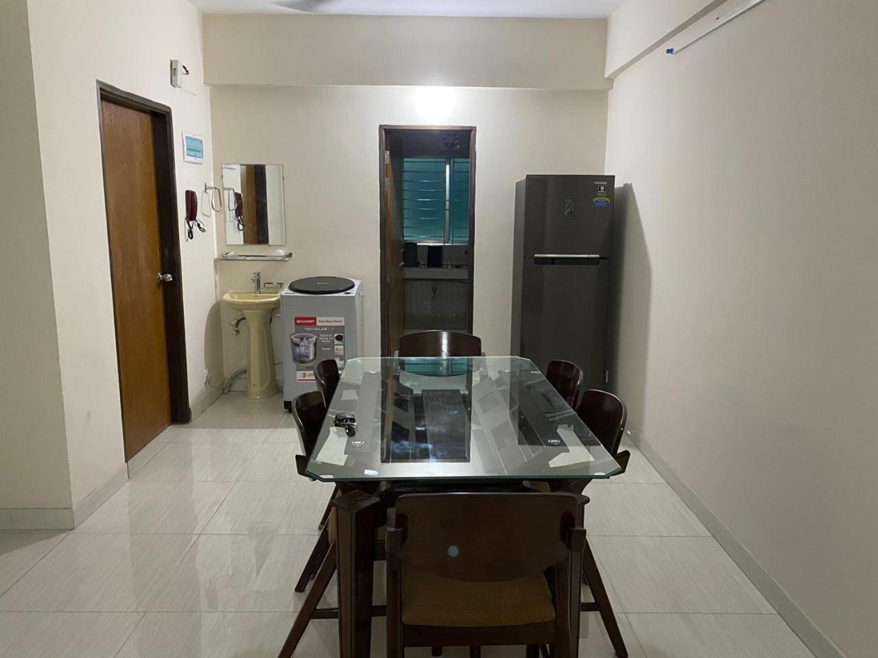 Service Apartment