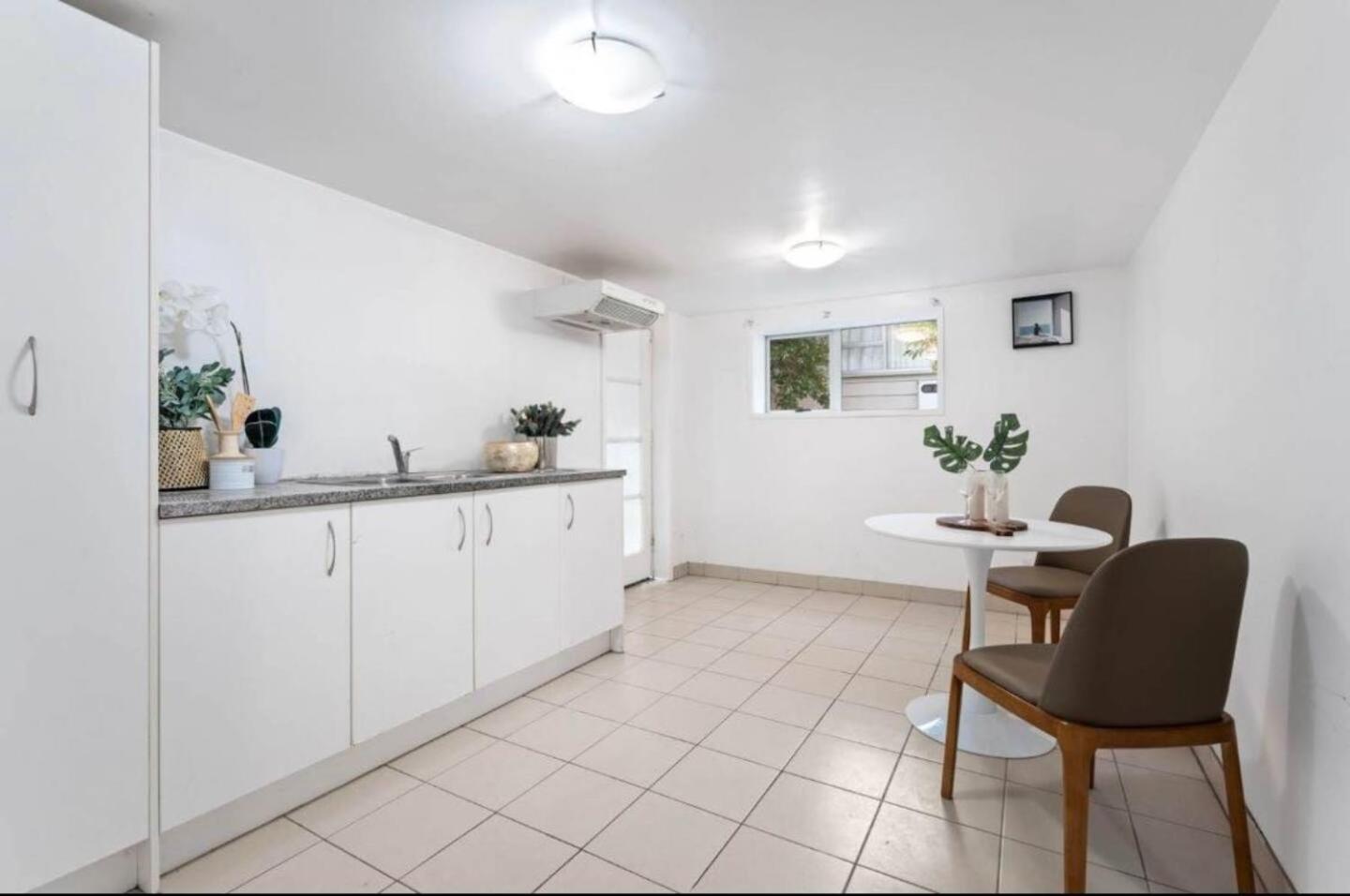 Top Schoolzone, Top Golf, Top Location - By the Bay, 2 Bedrooms view 2