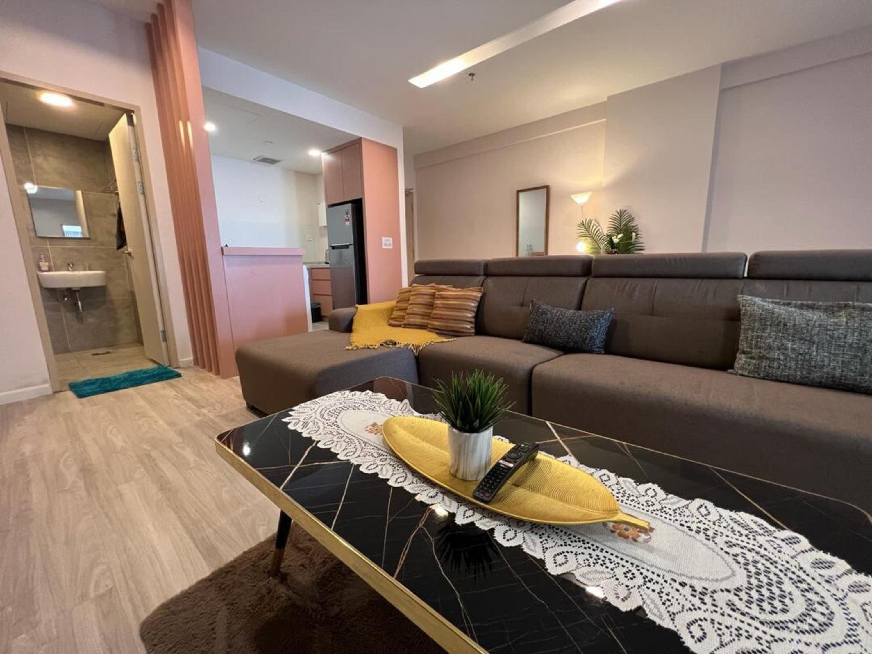 Aru Suites KK photo 7