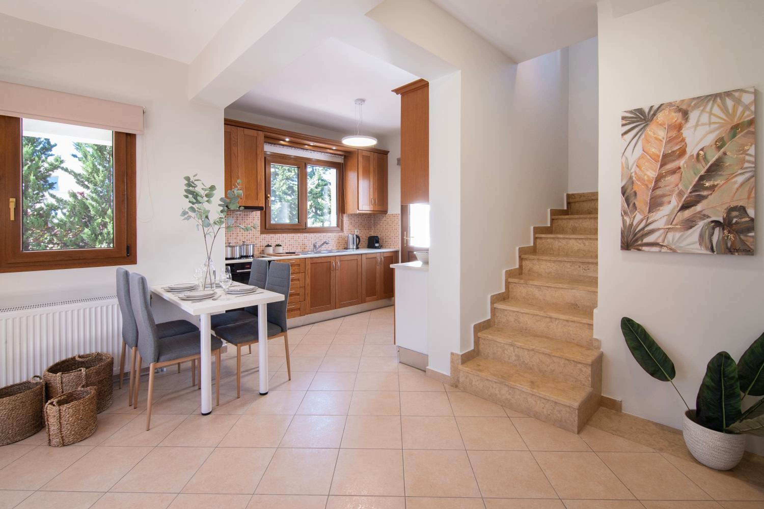 Katrin Aegina photo 5