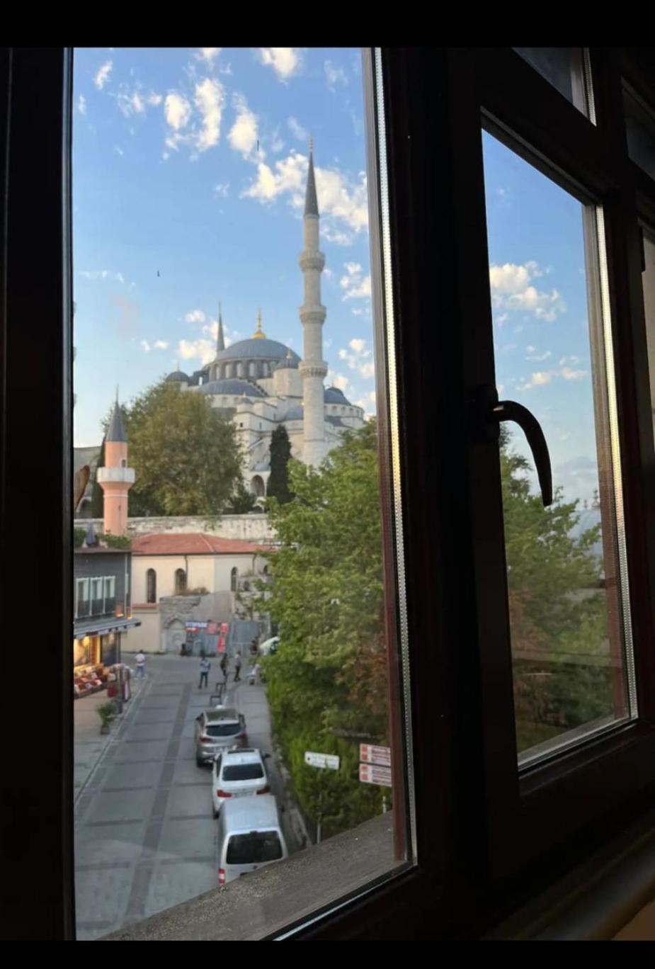 Hotel Antique - Image 67