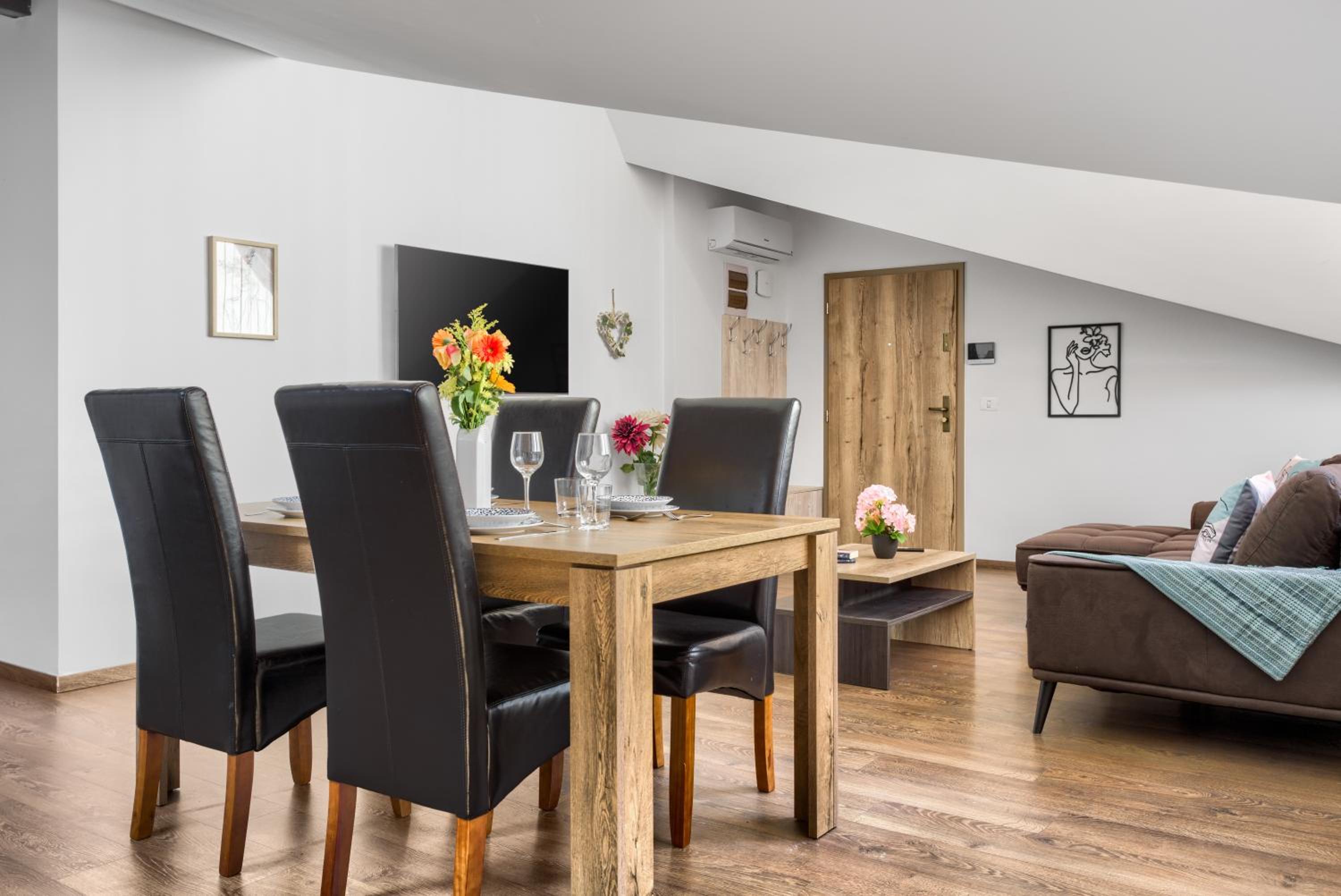ARI Central Grand SkyView - Family Apartment