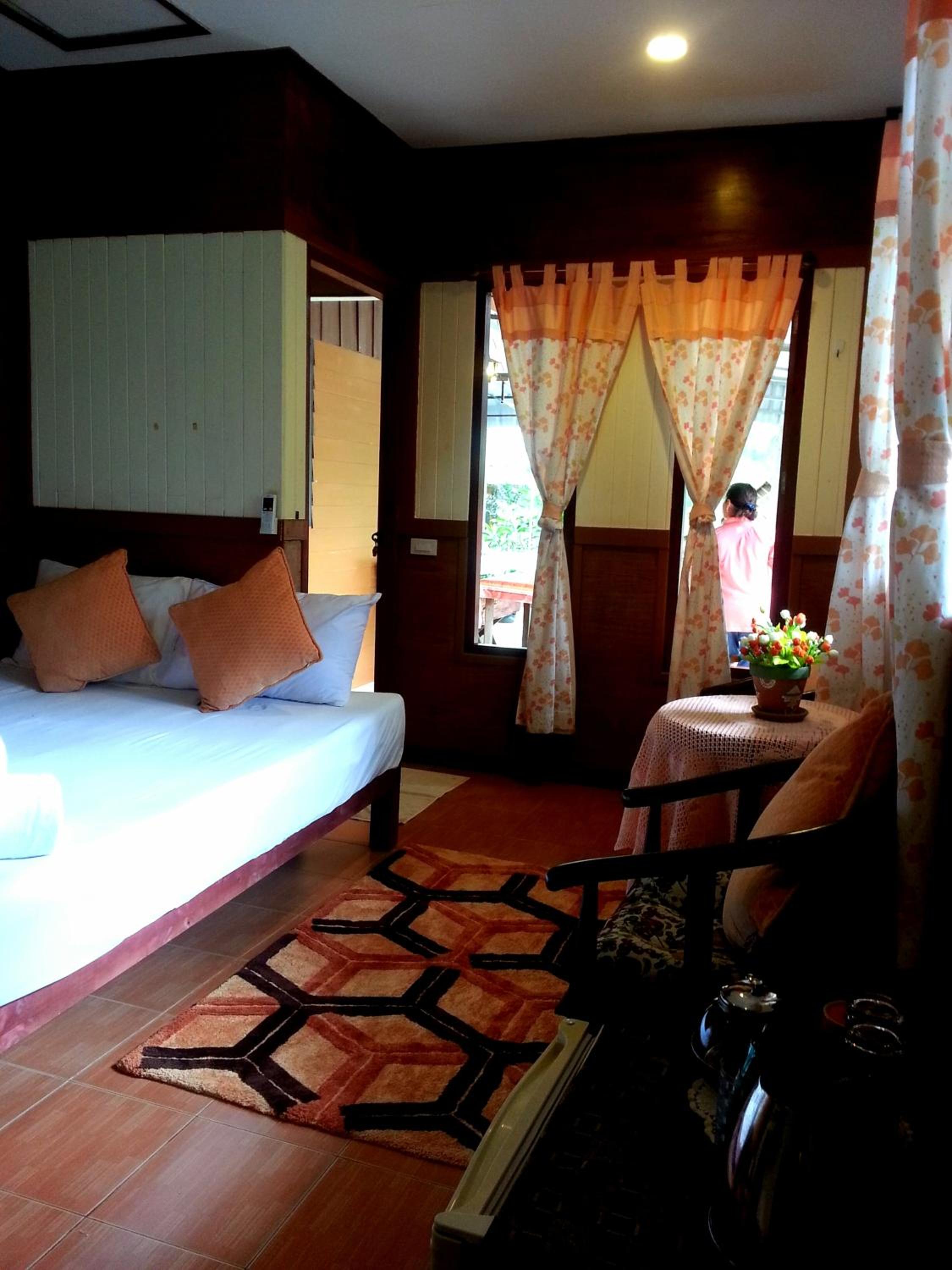 บ้านสนมณีโฮมสเตย์ Bansonmanee Homestay