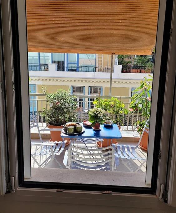 Charming veranda in Exarcheia photo 3