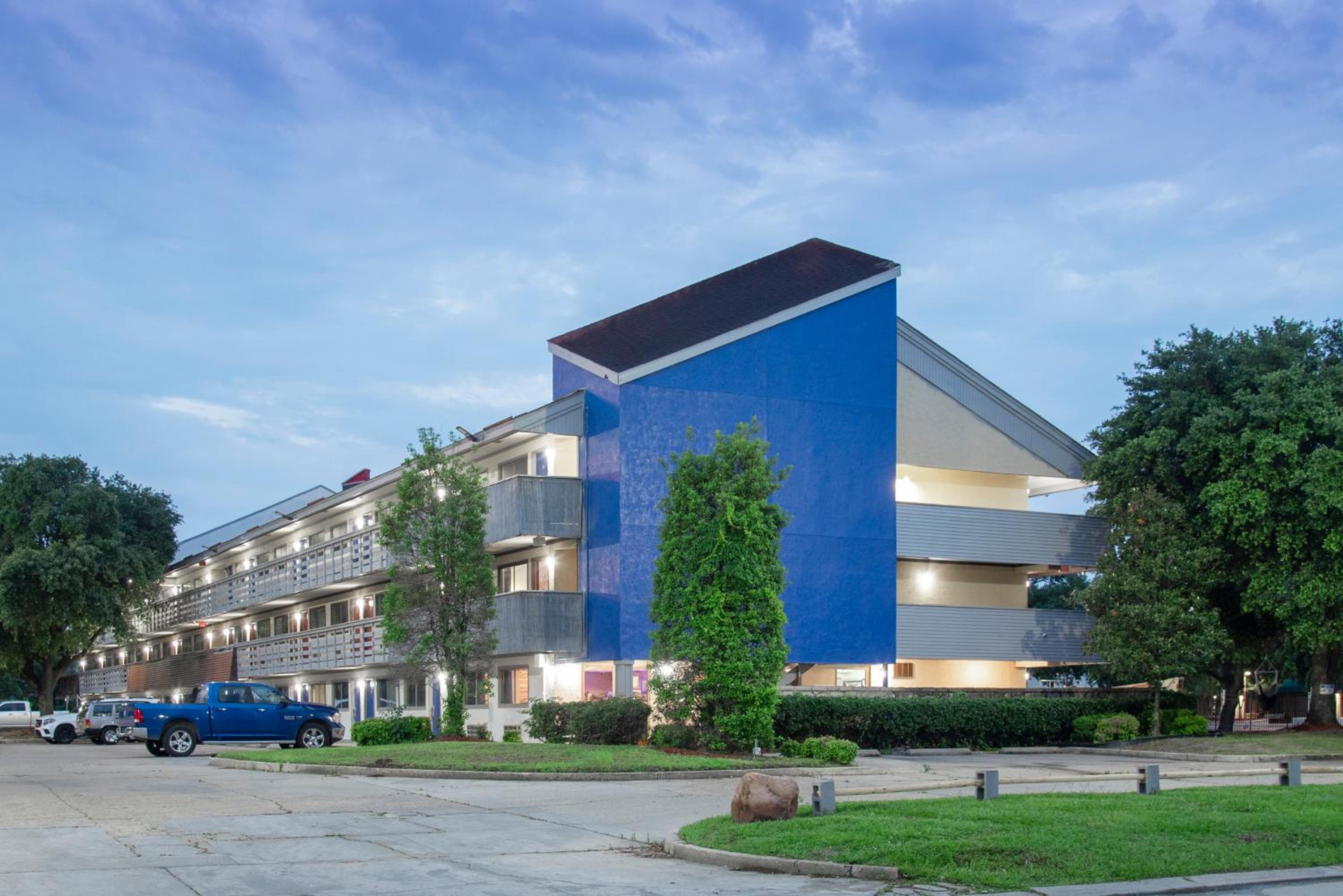 Boardwalk Suites Baton Rouge