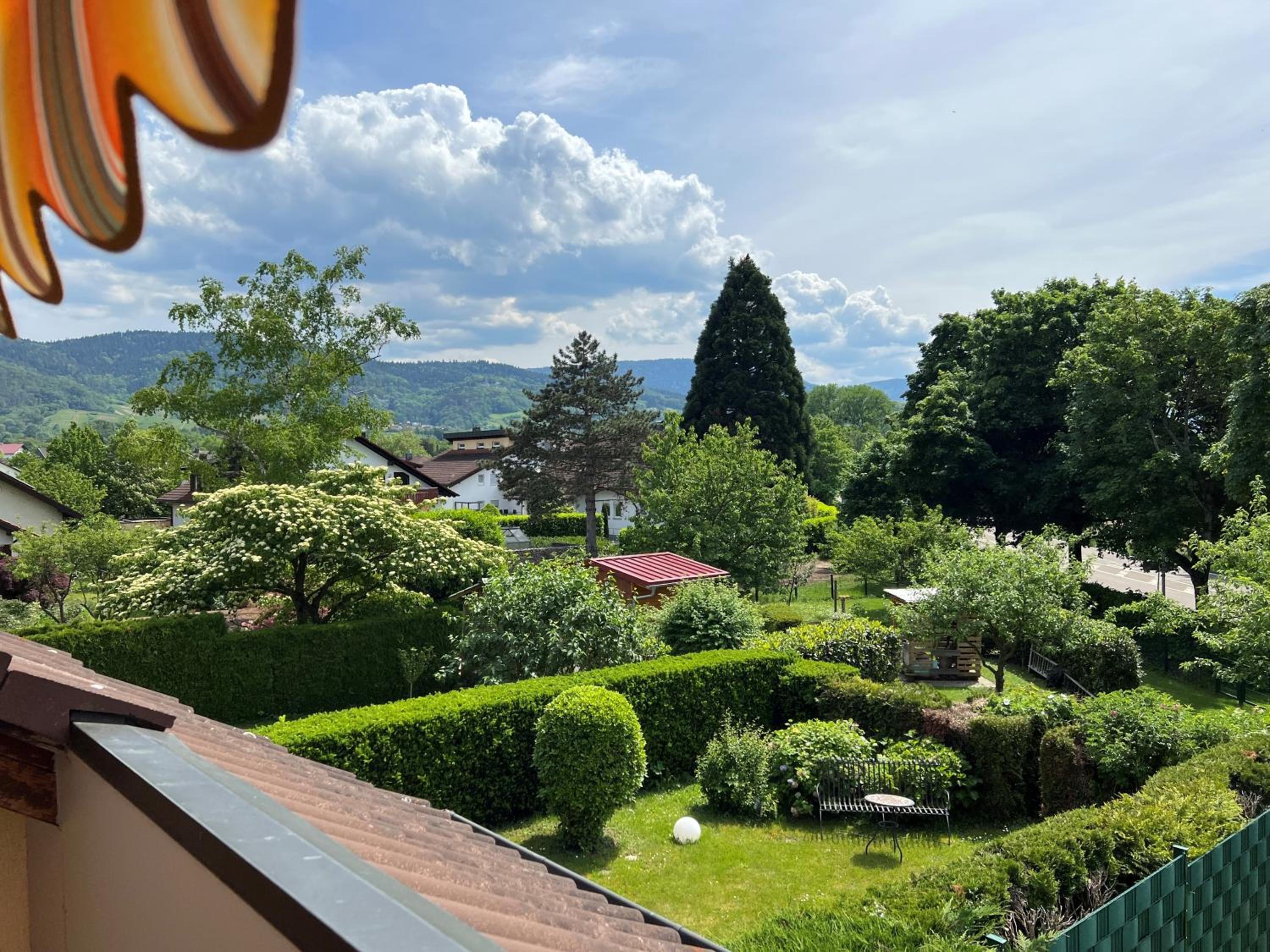 Ferienhaus mit Garten und Spieloase für Kinder