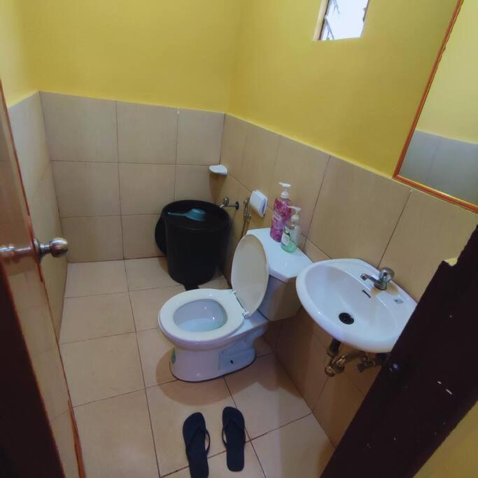 Cozy 2BR Netflix Parking with AC view 4