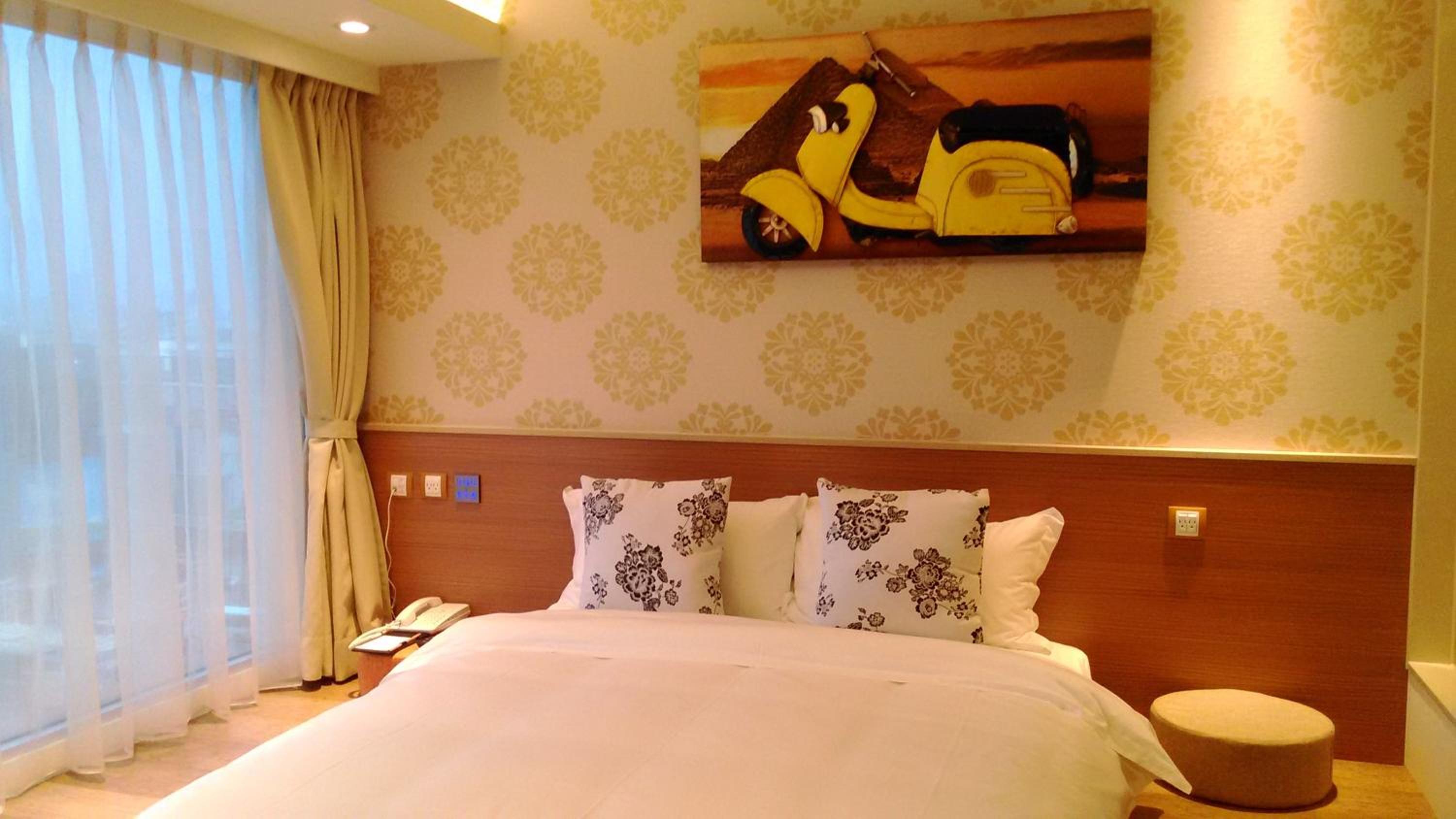 Walker Hotel. Ximen