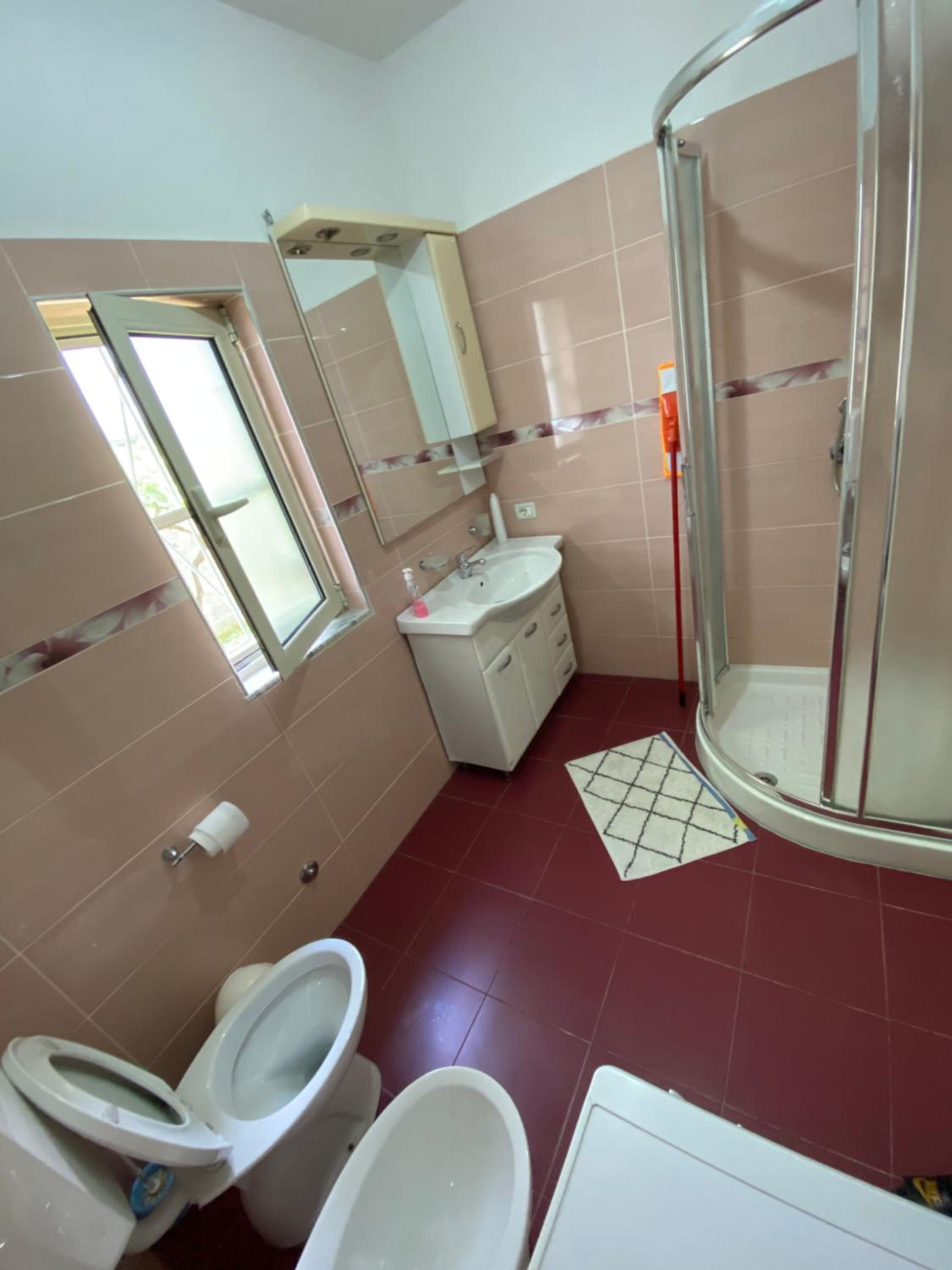 The Hood Hostel & Day Tours