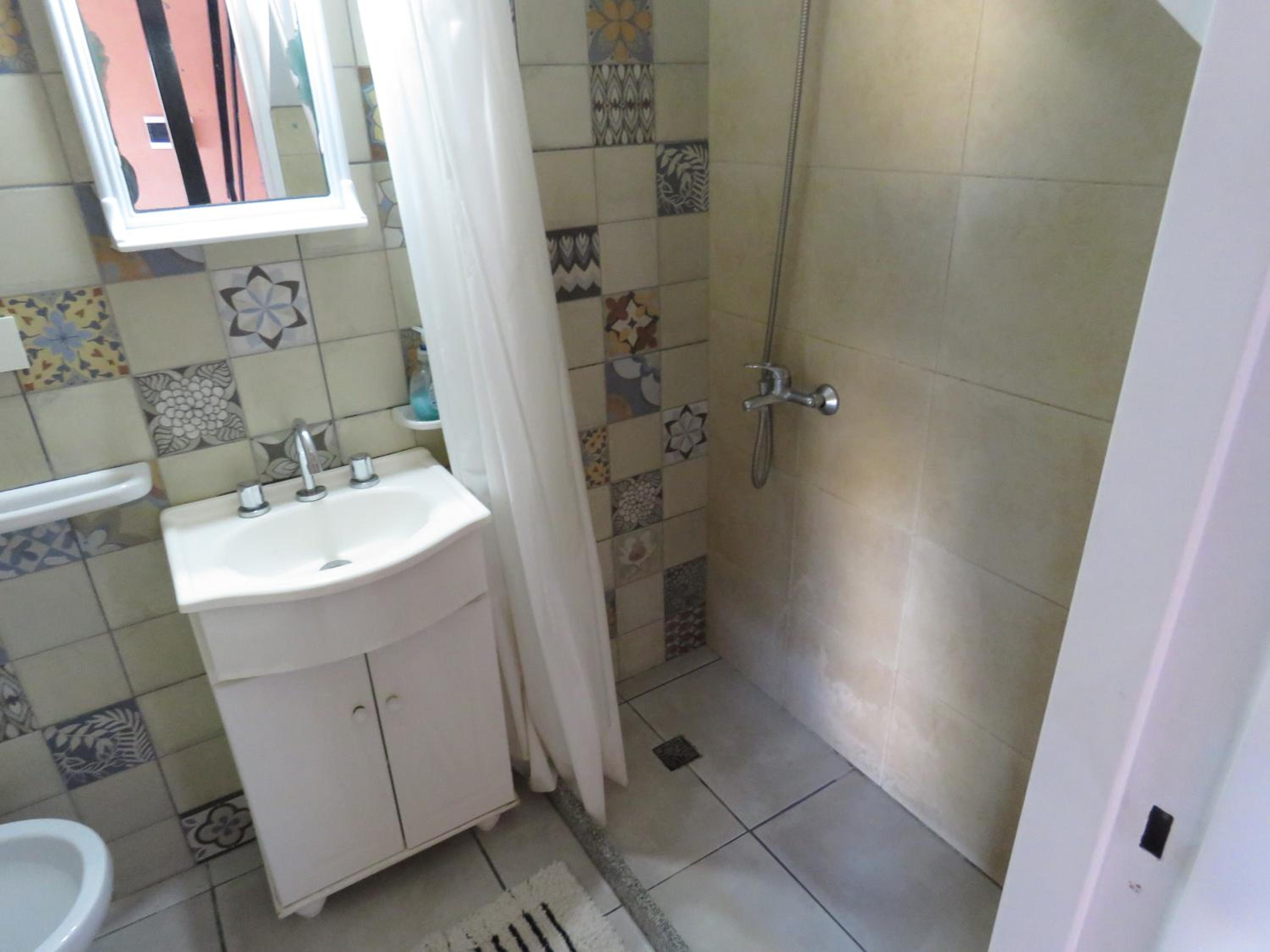 Ana rent Ballester departamentos modernos luminosos, equipados para una hermosa estadia