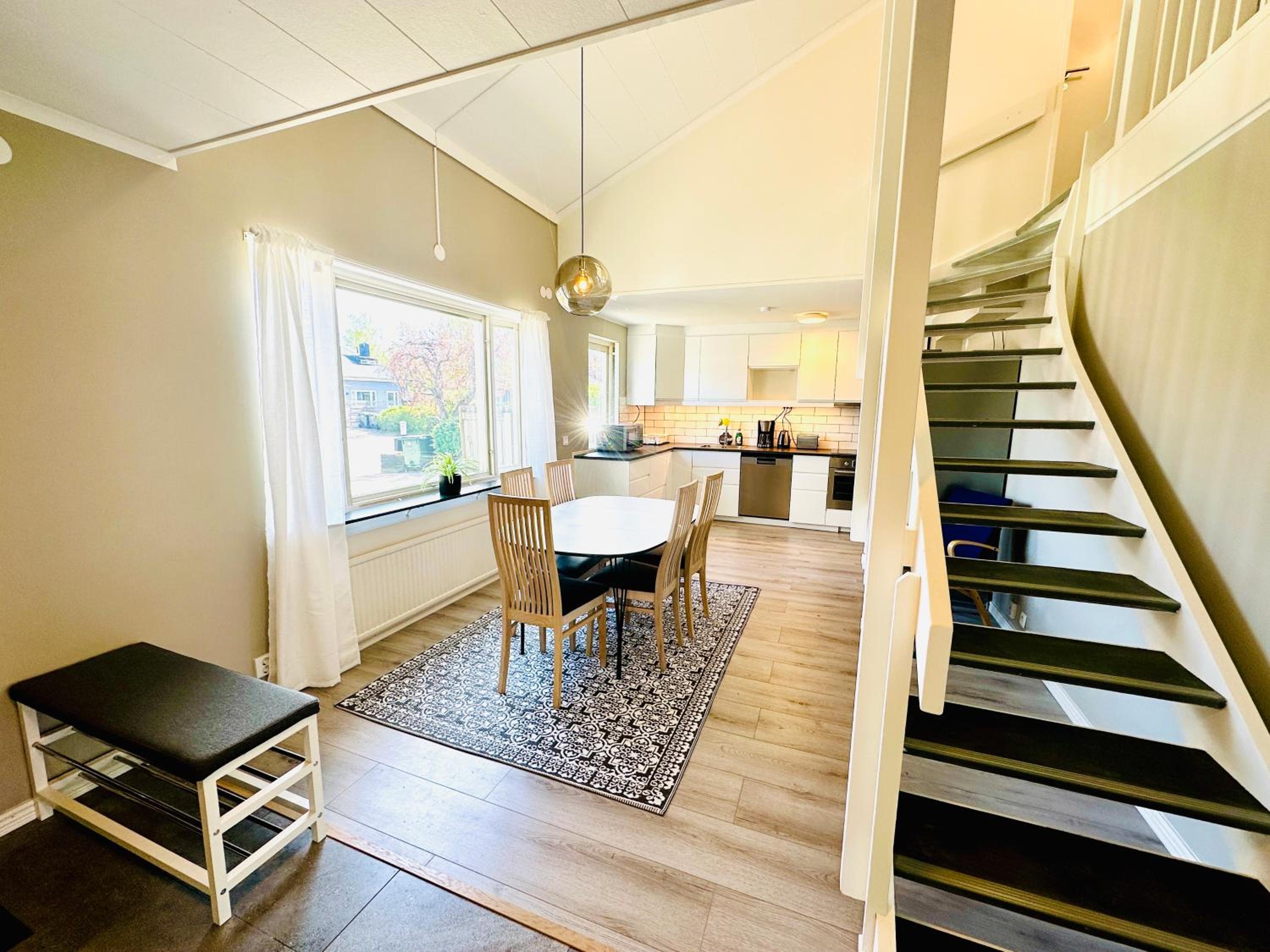 Nyrenoverat 2-våningshus view 3