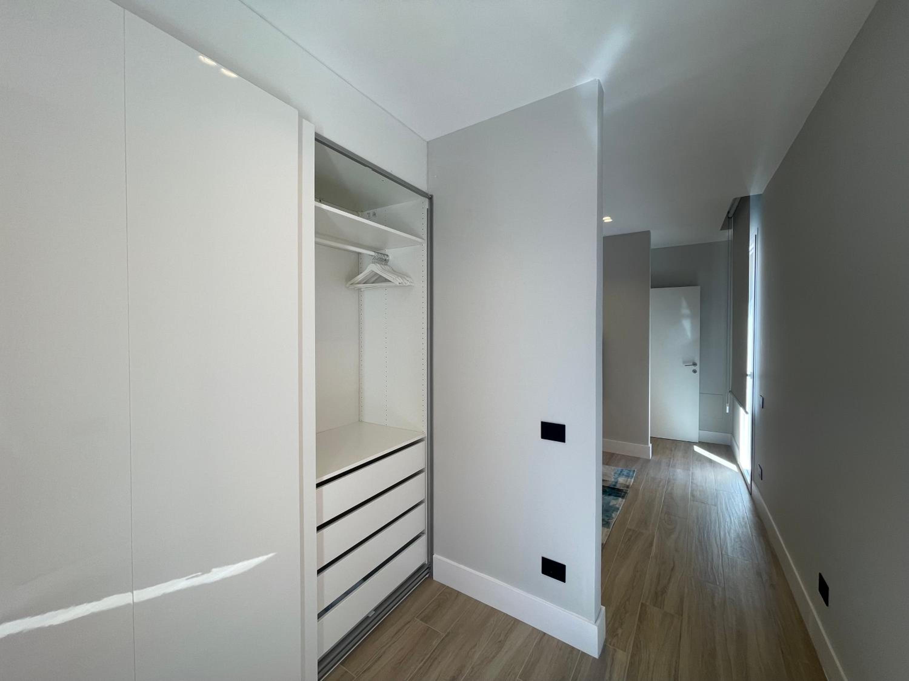 Spacious Modern Fully equipped Apartment in Monumental Building - Parking - Historical Centre photo 2