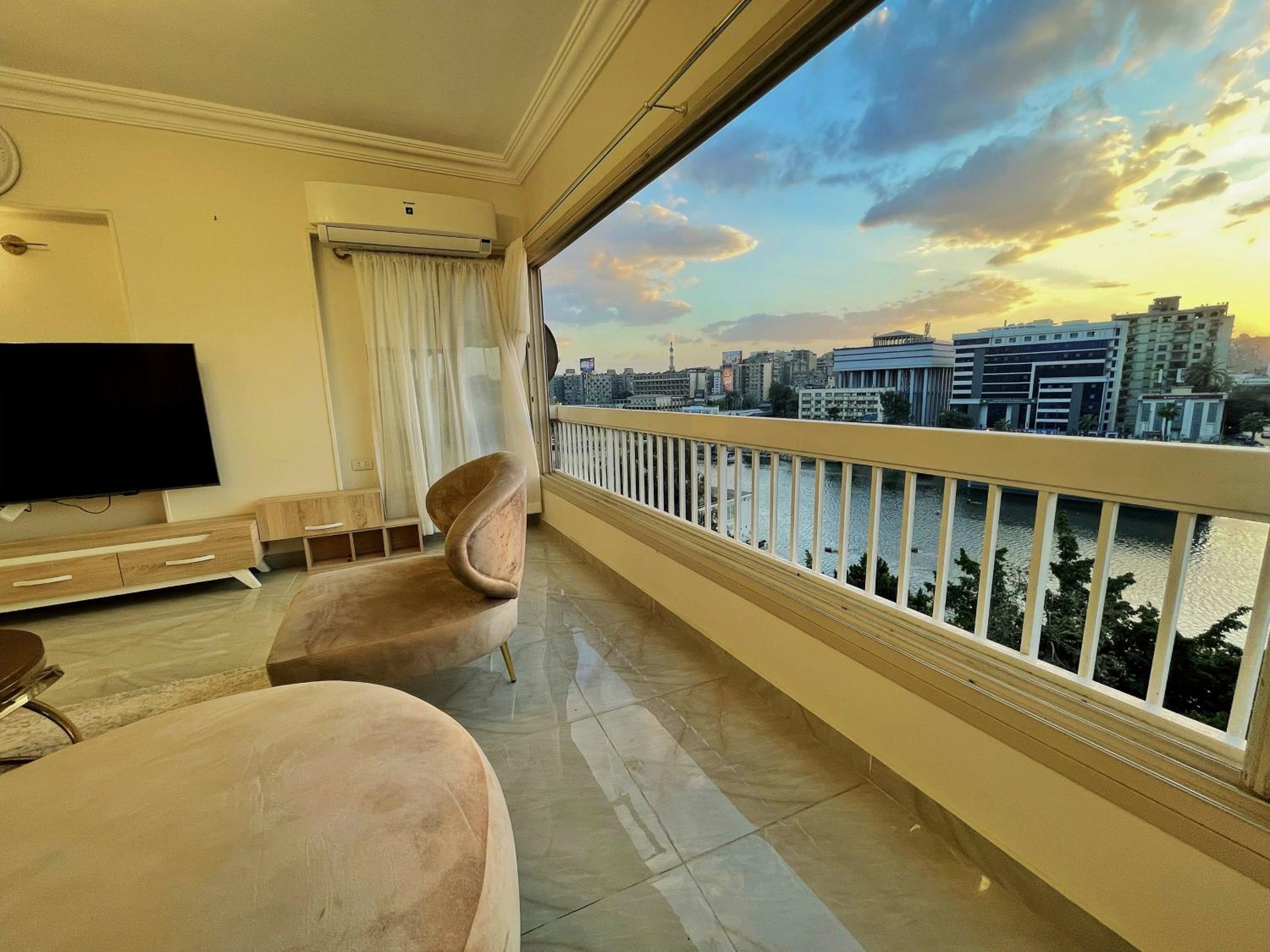 3BR Nile View Zamalek island Abu El Feda Luxury