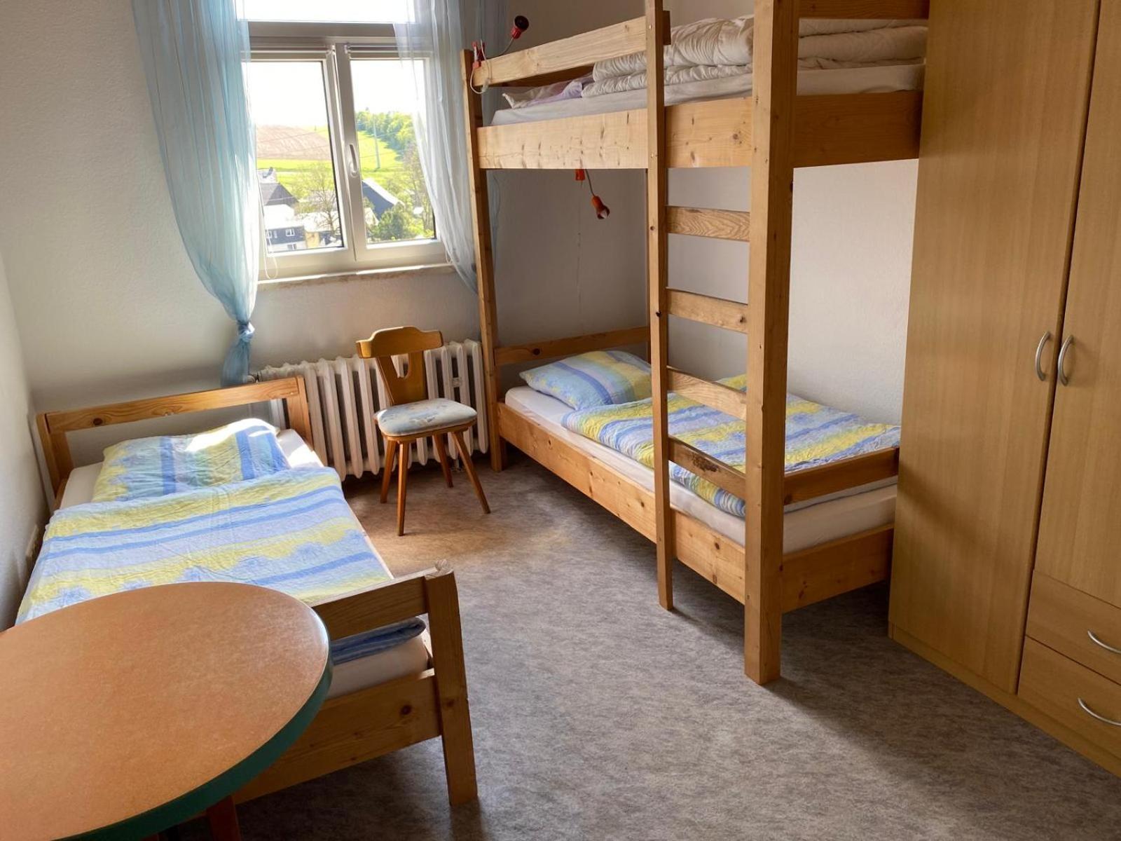 Monteurzimmer Alte Schule Heberndorf 1