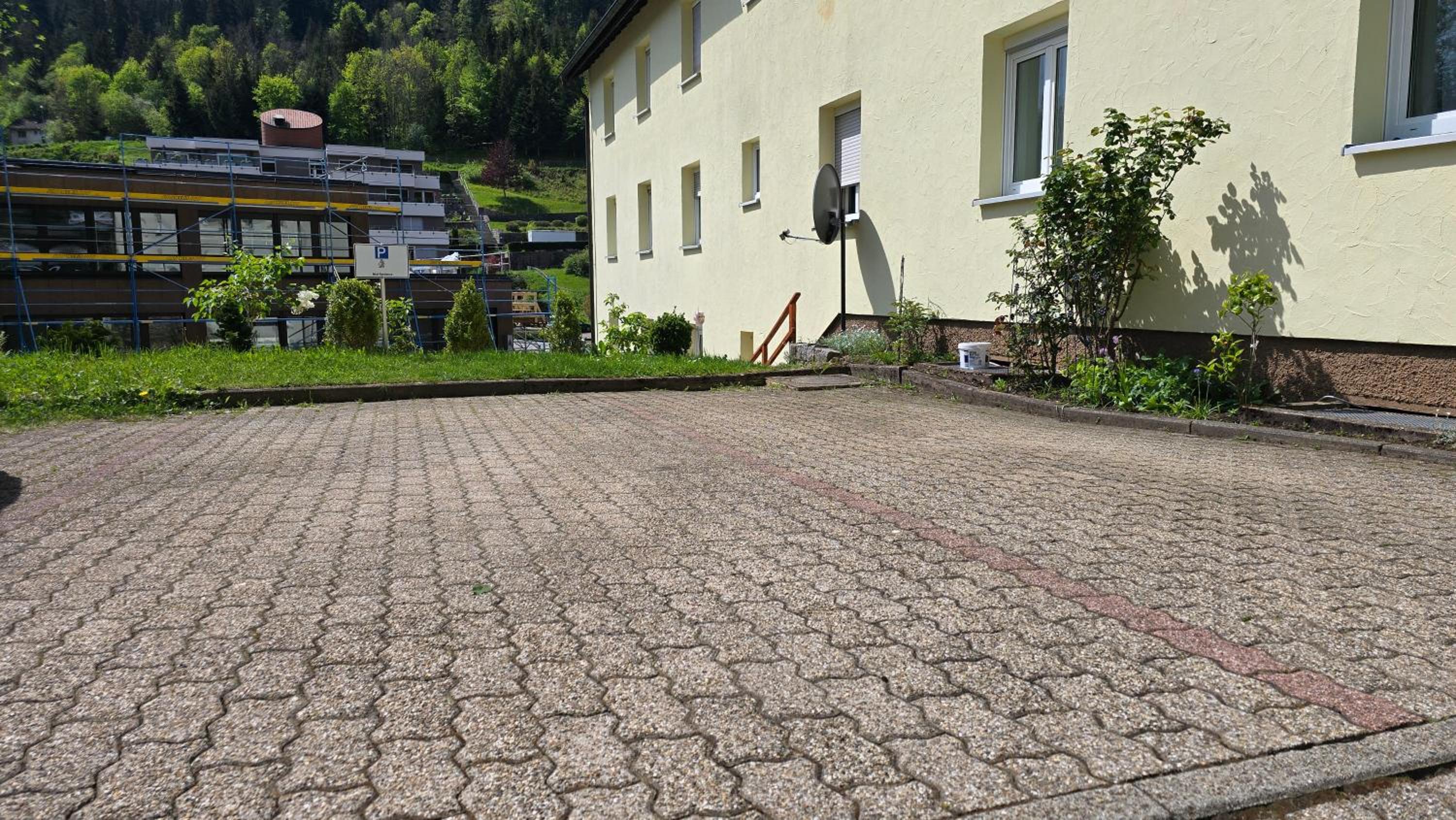 Miuti Residence