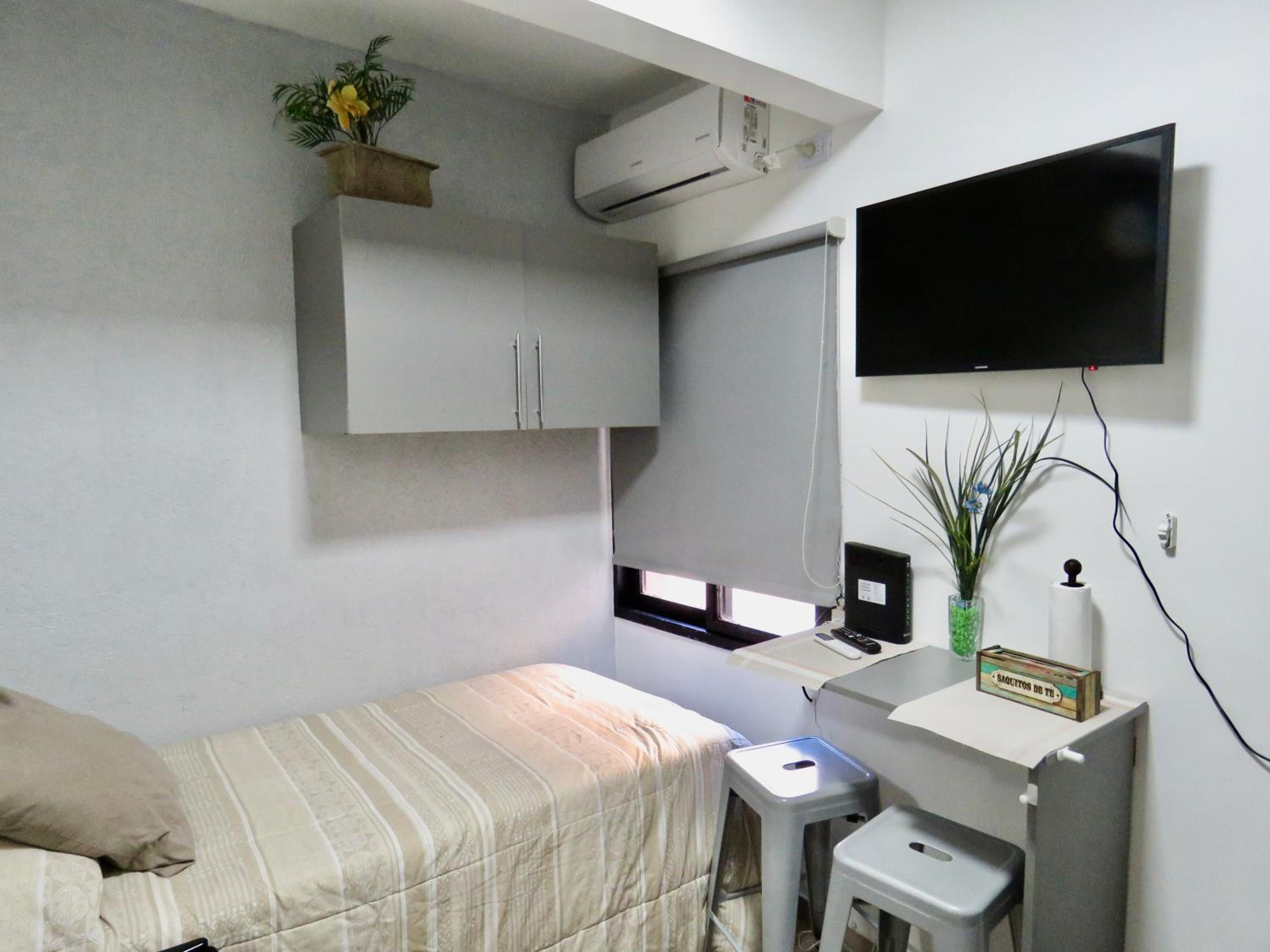 Departamento Moderno, equipado en Vicente Lopez , Ideal River Plate ,Tecnópolis ,100 metros del tren