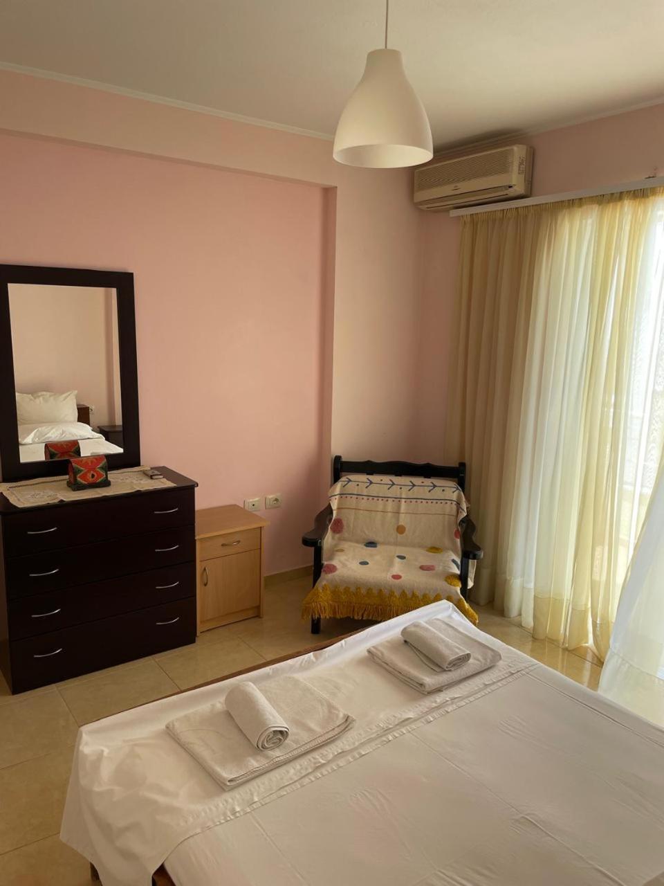 Classic sea view apartment