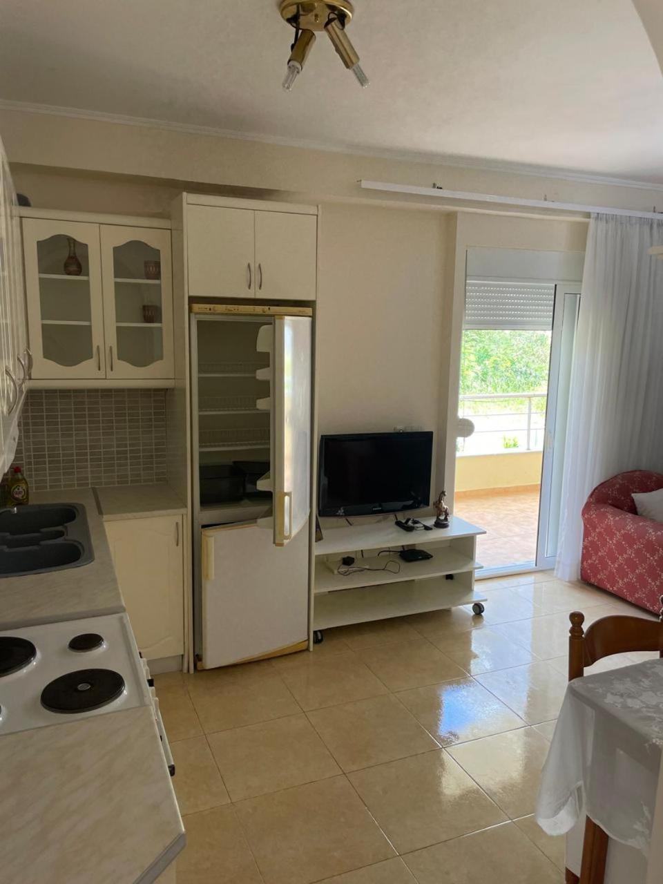 Classic sea view apartment