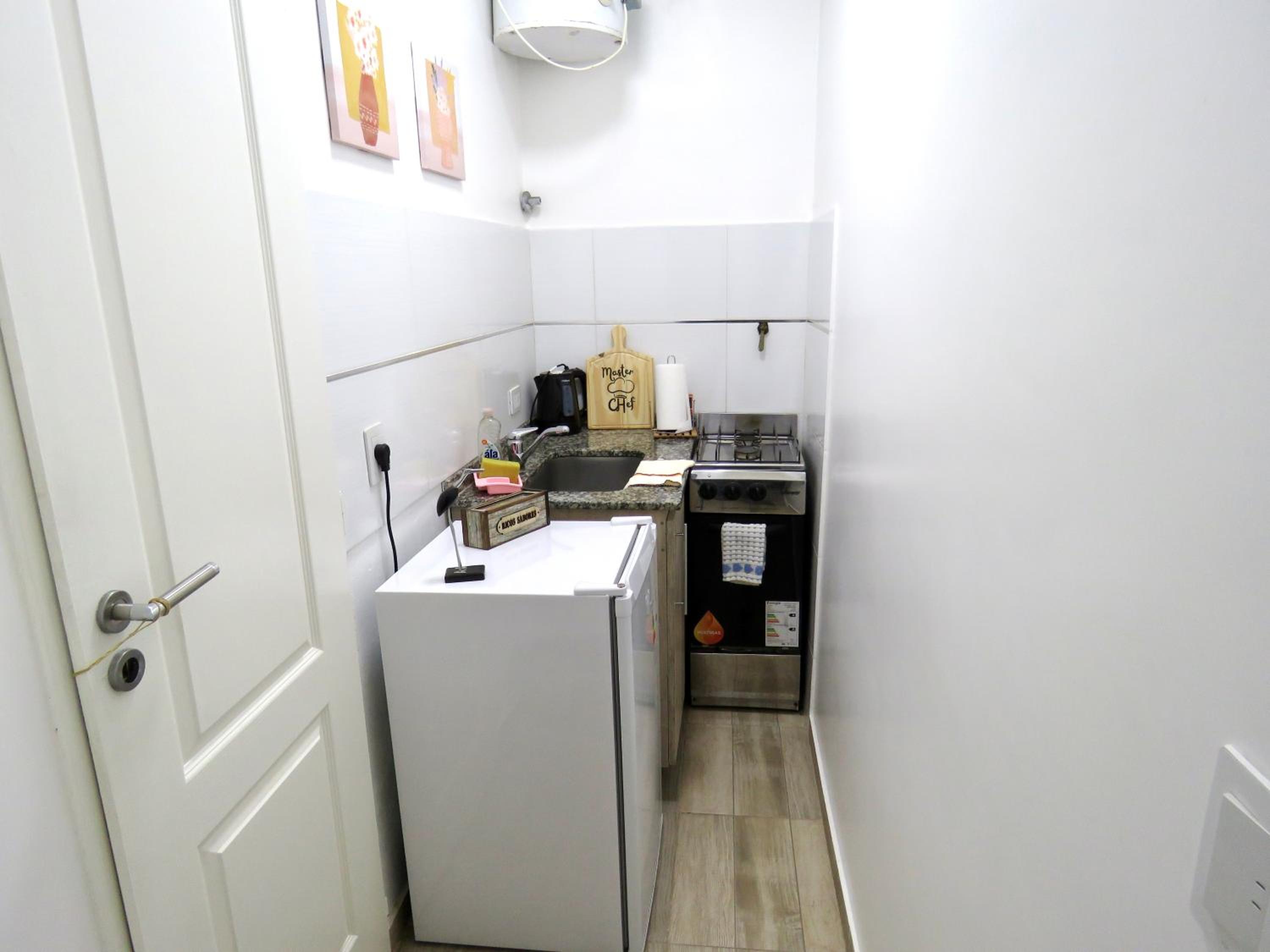 Departamento Moderno, equipado en Vicente Lopez , Ideal River Plate ,Tecnópolis ,100 metros del tren