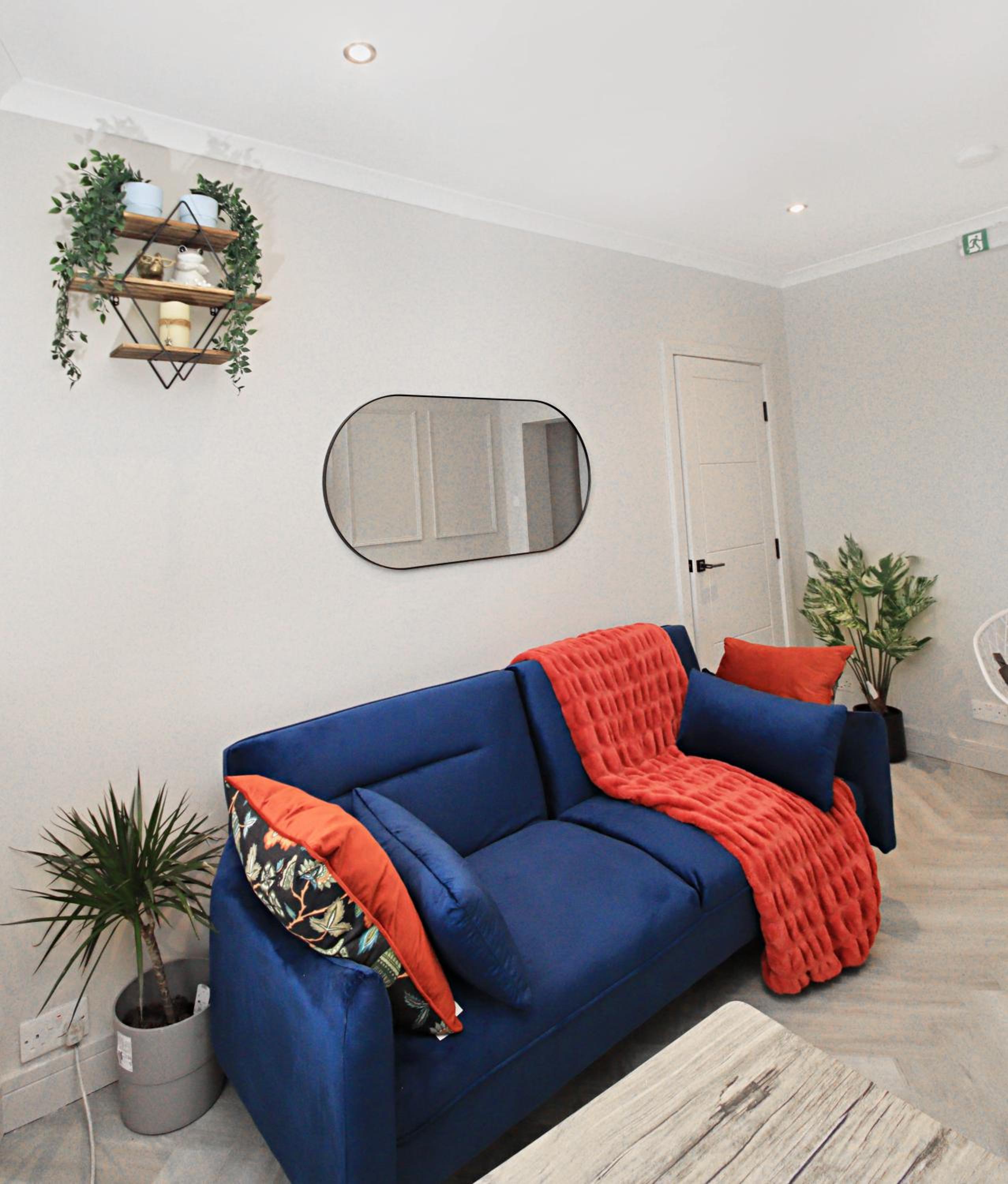 Rayan Heights Cosy 1 bedroom flat sleeps 2 perfect for contractors tourists families - Free parking
