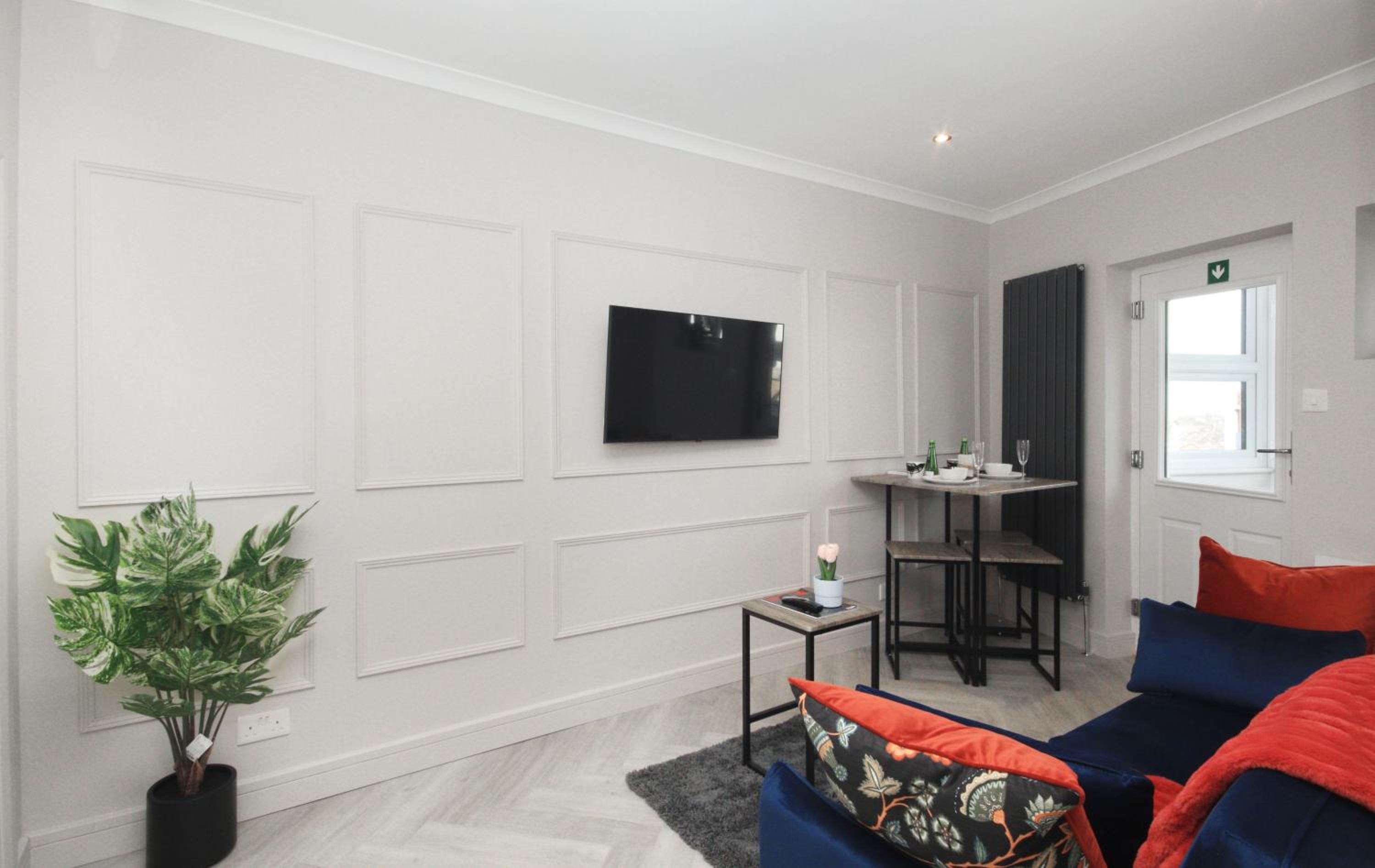 Rayan Heights Cosy 1 bedroom flat sleeps 2 perfect for contractors tourists families - Free parking