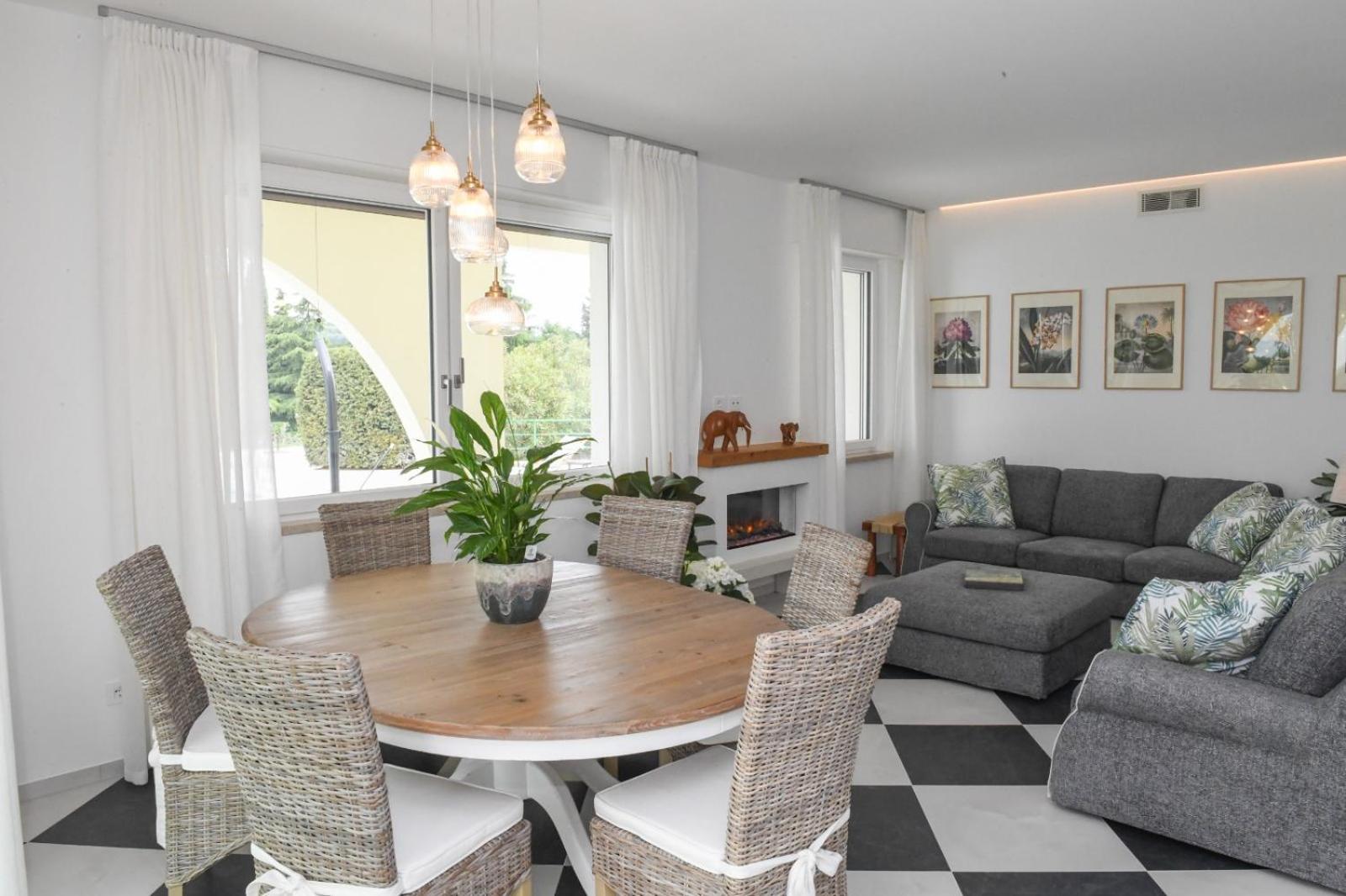 NEW Villa Tosca view 4