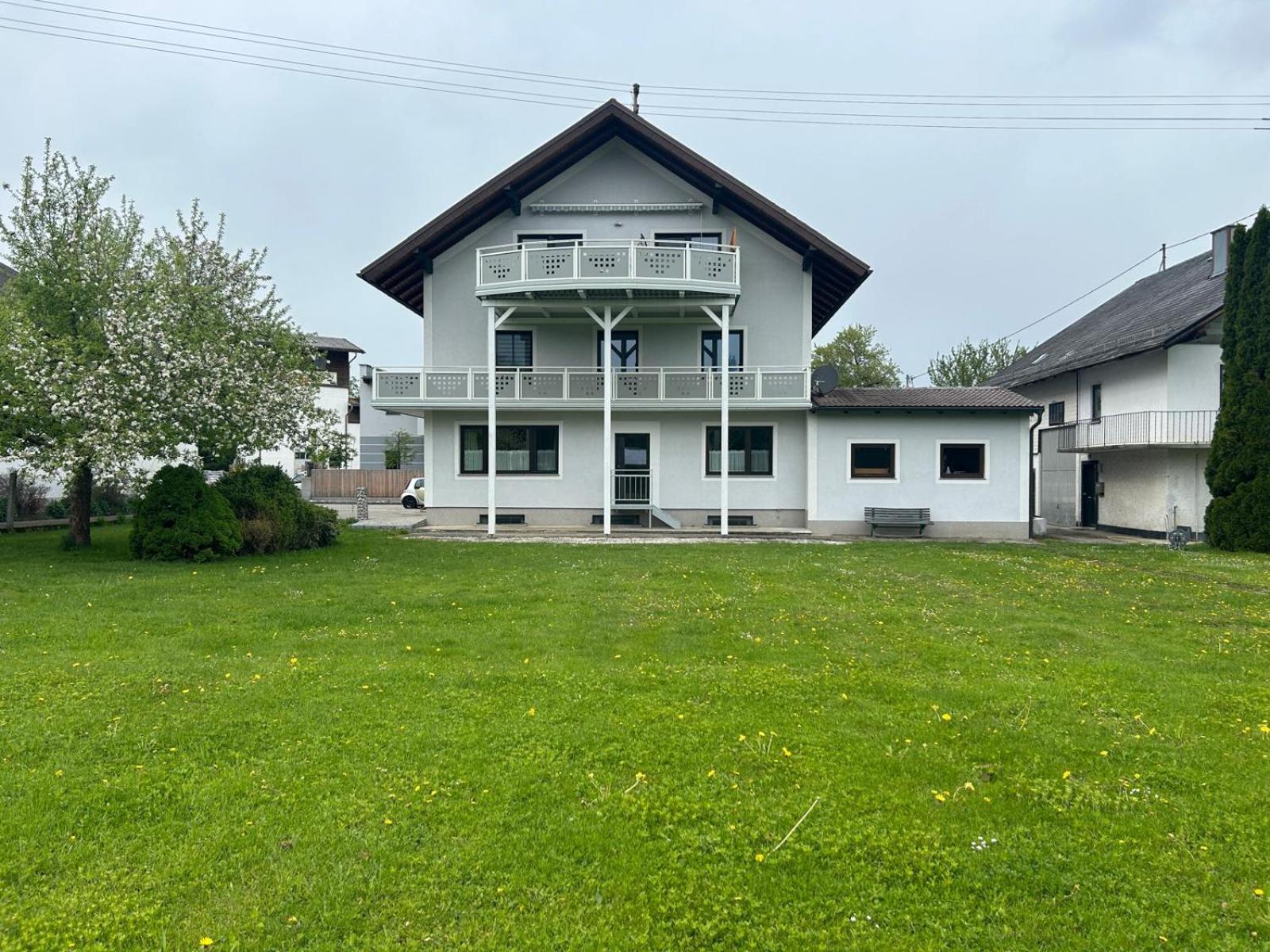 Apartment Attergautraum 1