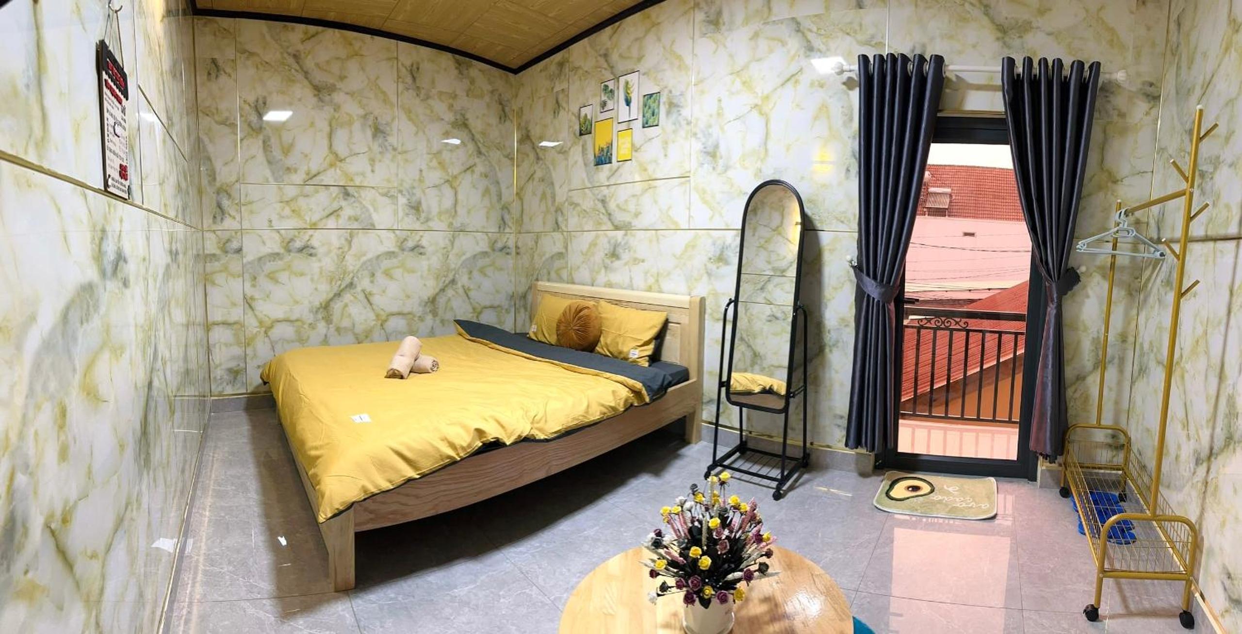 Pineapple home