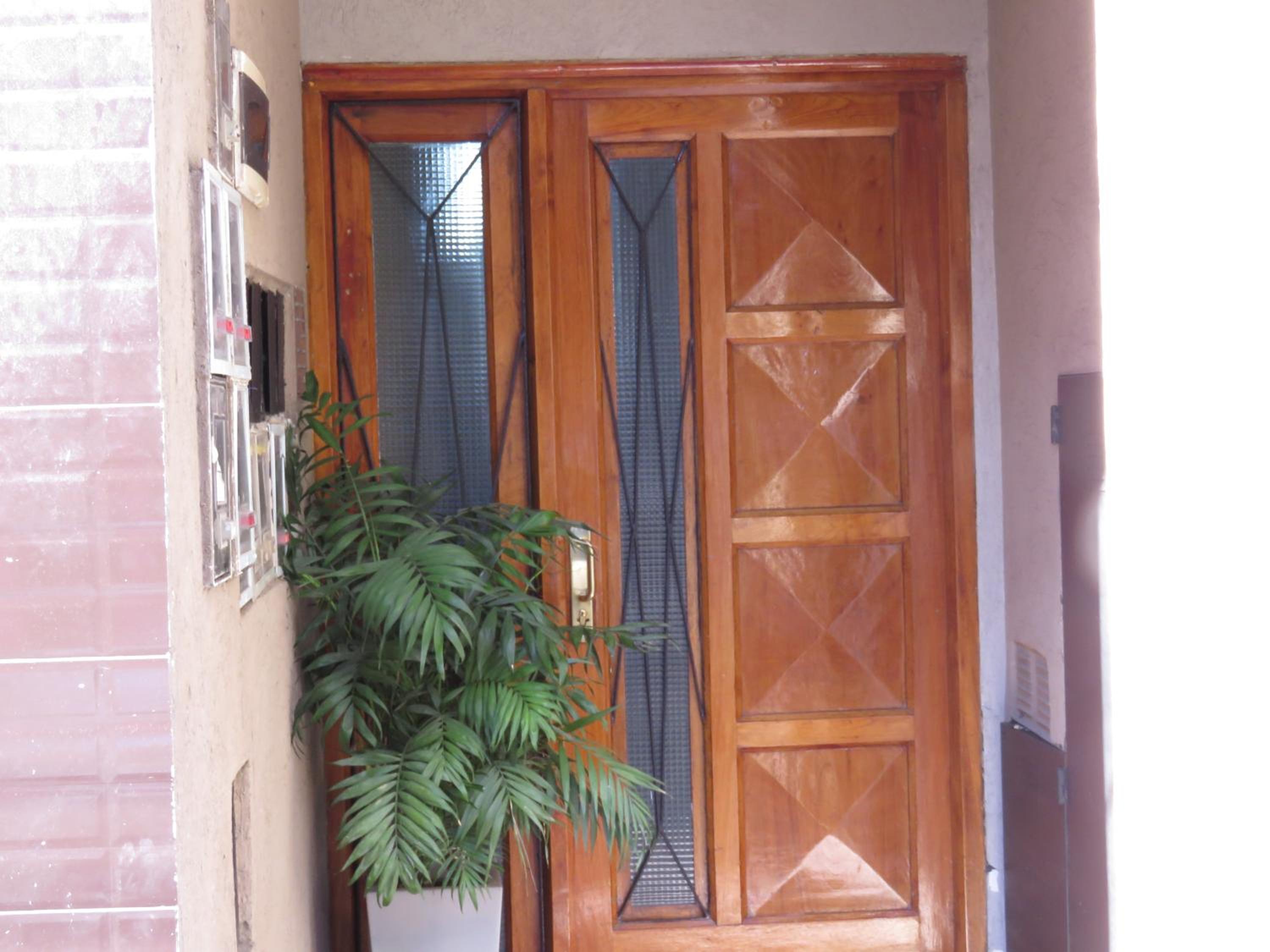 Departamento equipado en Vicente López para 3 personas Ideal River Plate ,Tecnópolis ,100 metros del tren