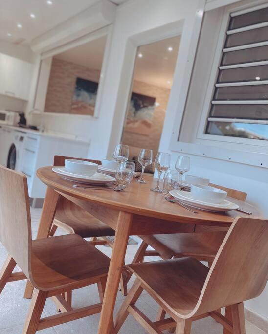 Vacances Anse Mitan - Plage Piscine Restaurants view 4