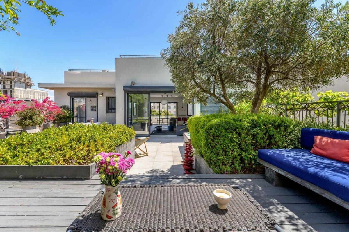 Noga Penthouse with jacuzzi and Parking view 3