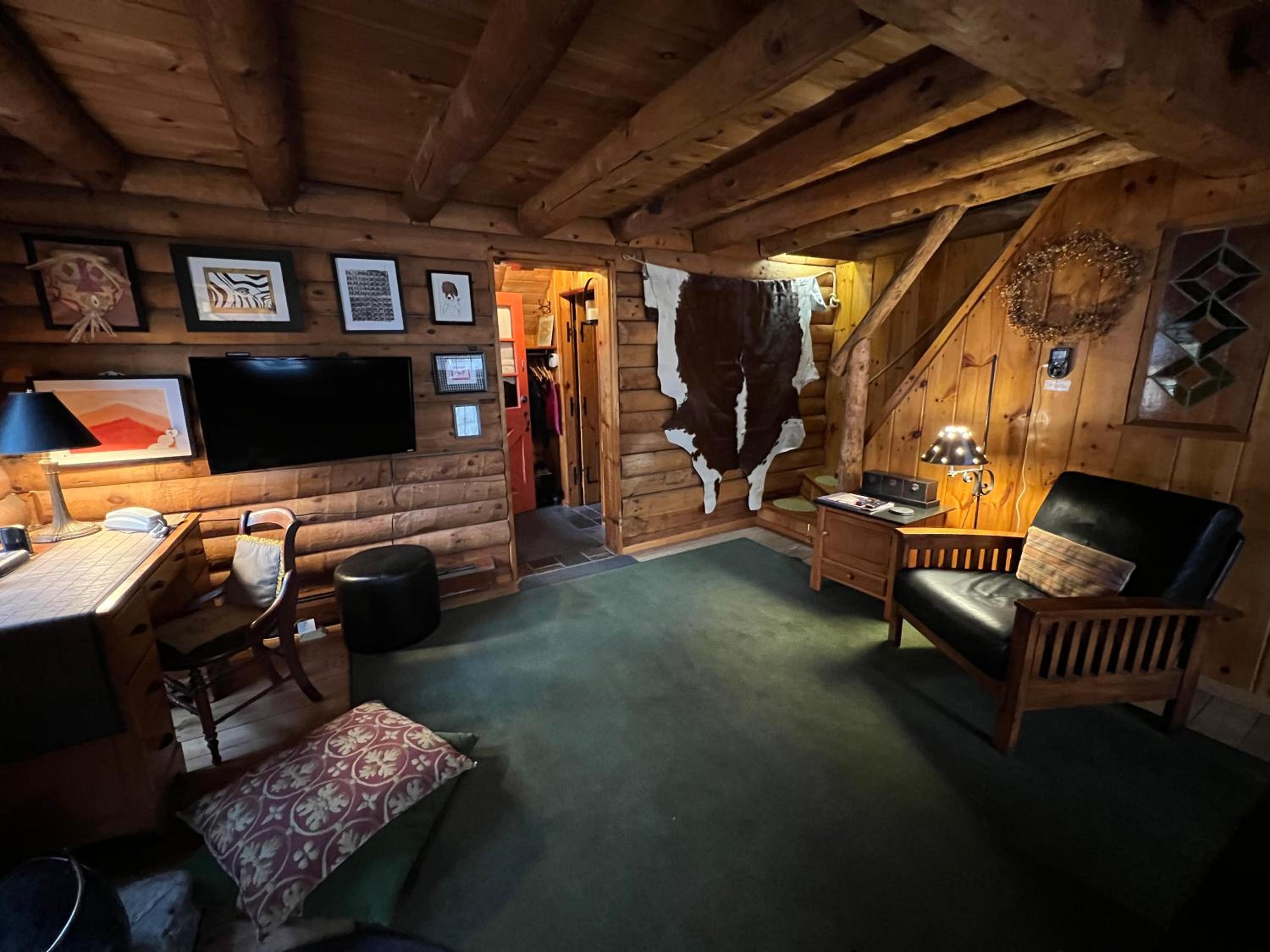 Cabin in the Woods - Property Image 25