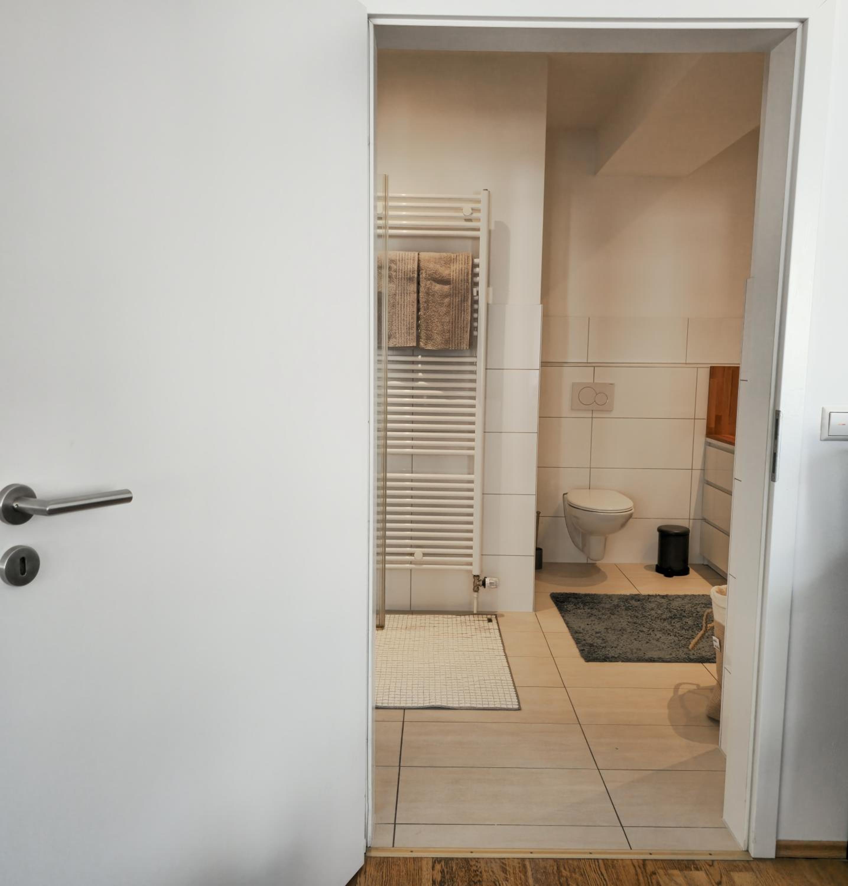 NORA One en Traben-Trarbach — bathroom
