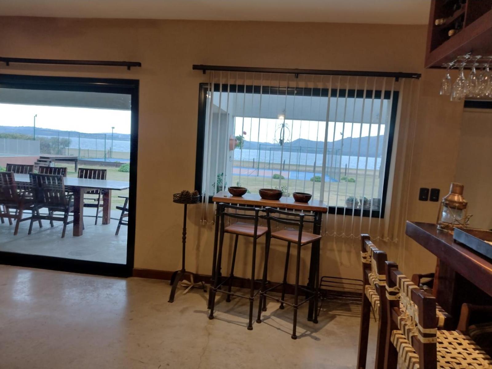 SOBRE LAGO los MOLINOS