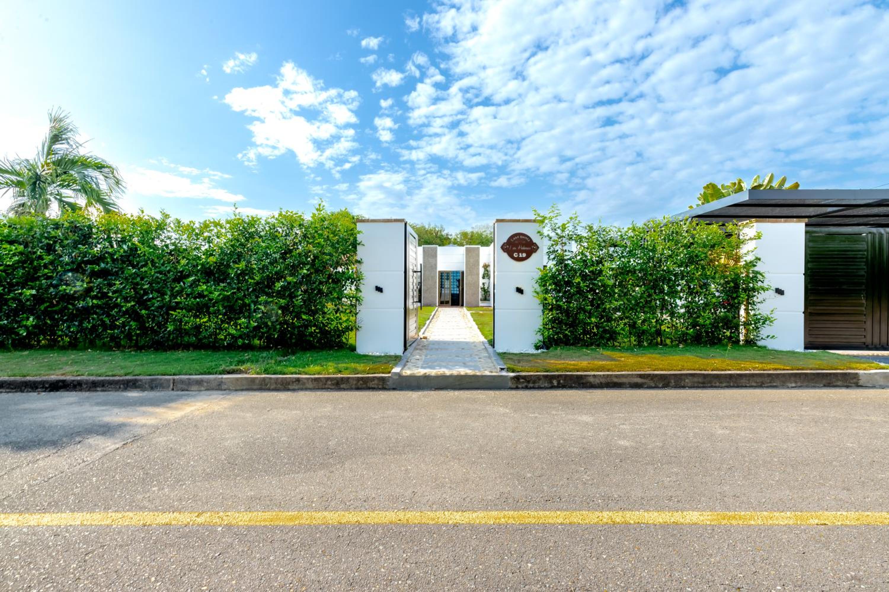 Casa Vacacional en condominio en Peñalisa con piscina privada BBQ WiFi