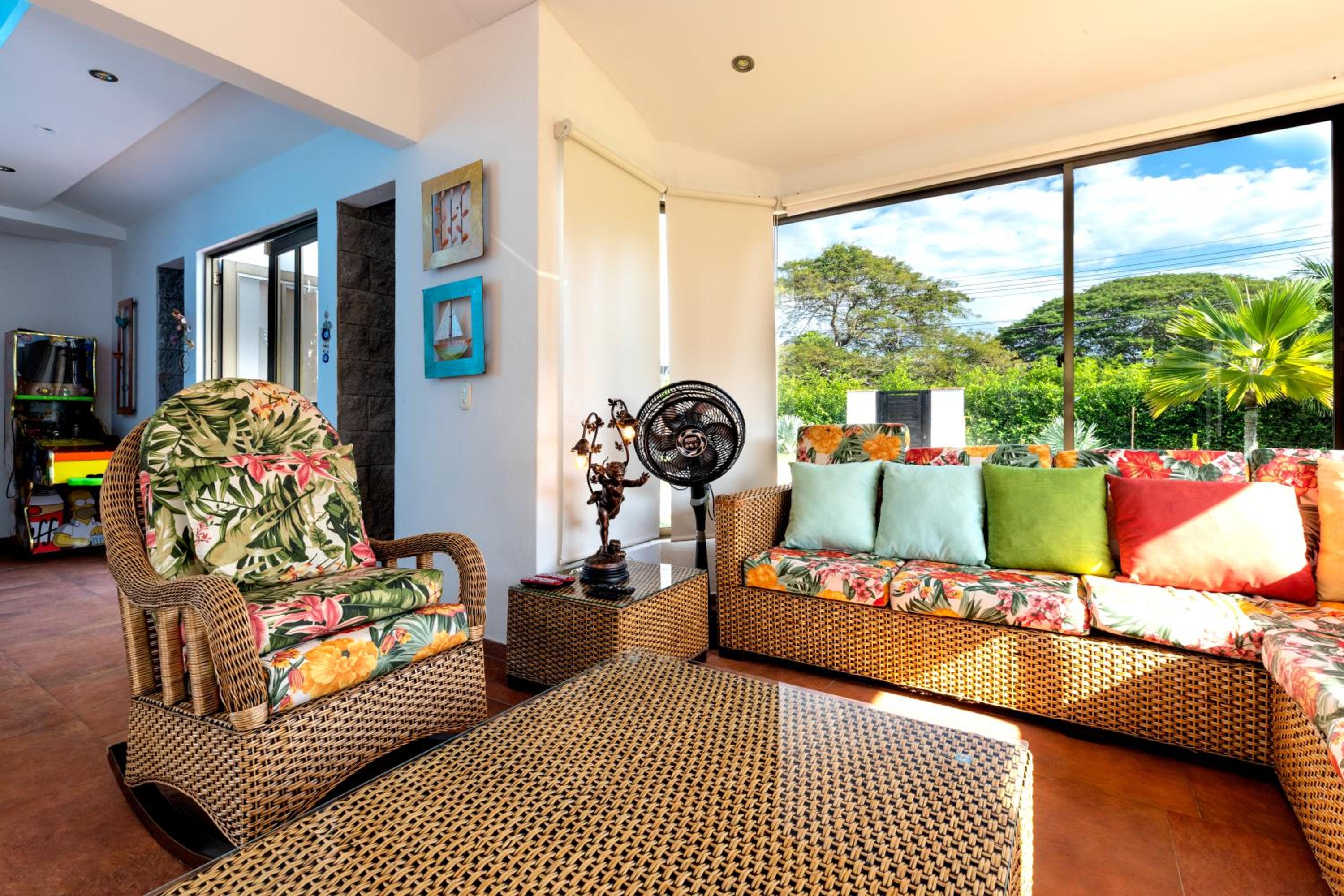 Casa Vacacional en condominio en Peñalisa con piscina privada BBQ WiFi