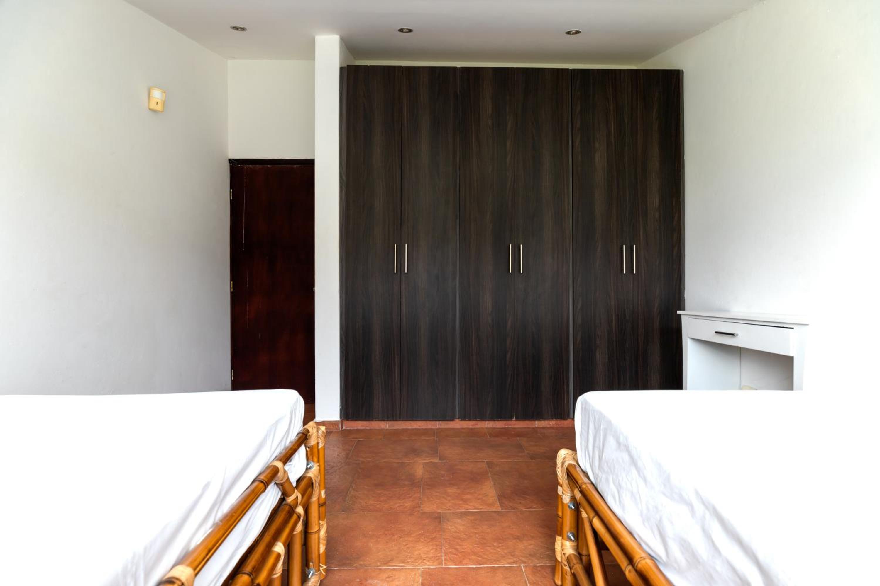 Casa Vacacional en condominio en Peñalisa con piscina privada BBQ WiFi