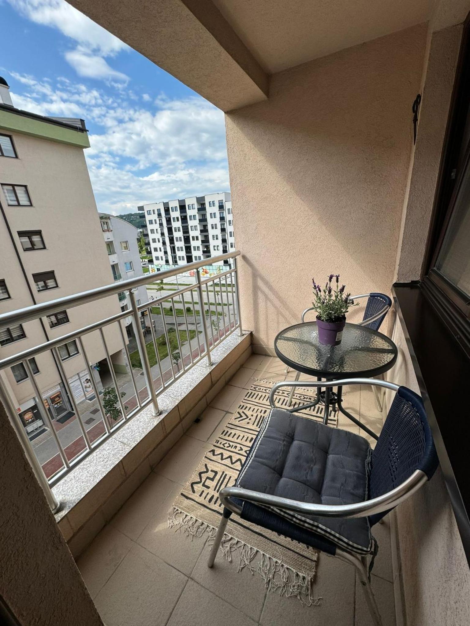 Simple Apartment