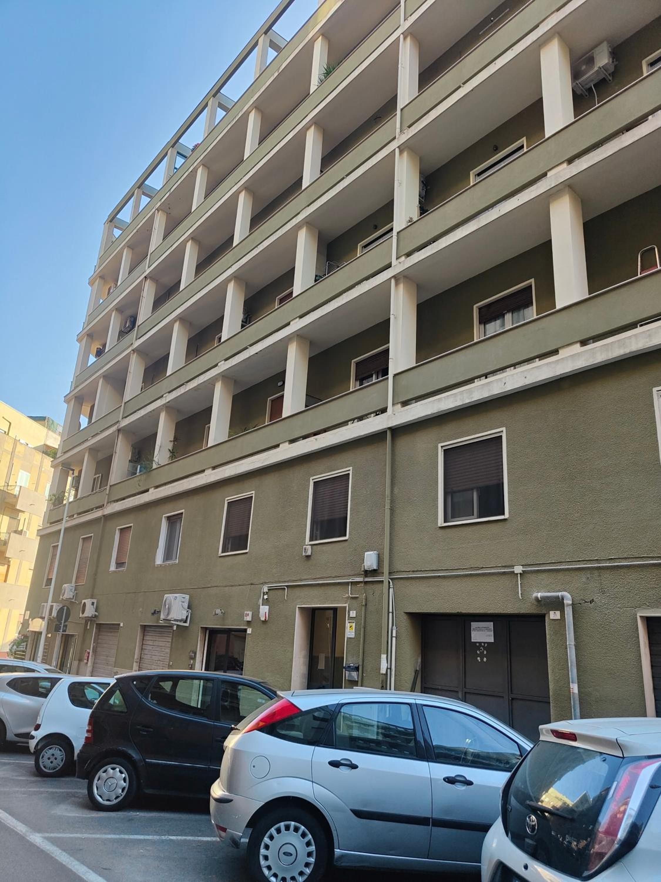 Hotel Quarzo. Modern Rooms - Image 1