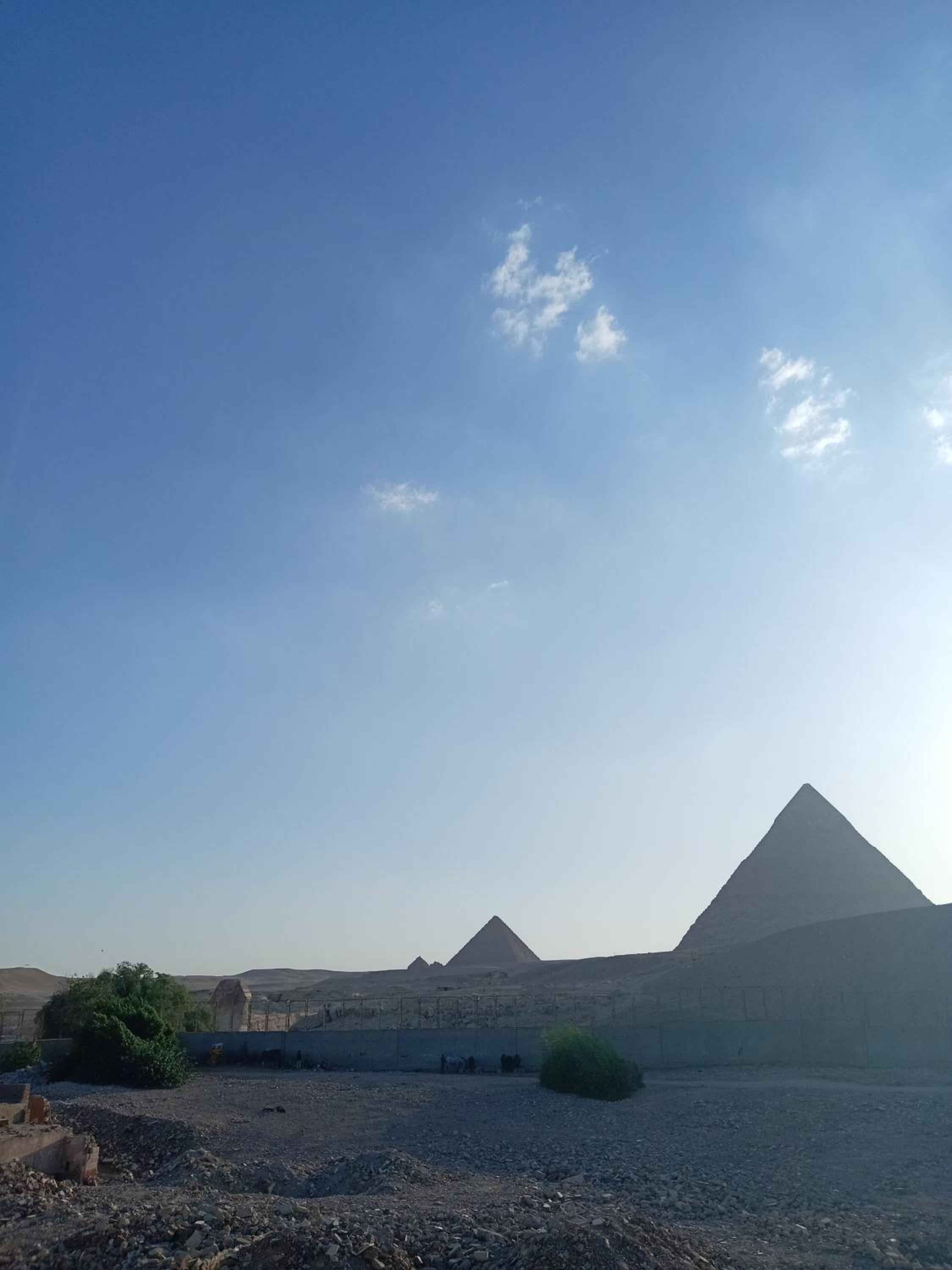 Grensha Pyramids inn