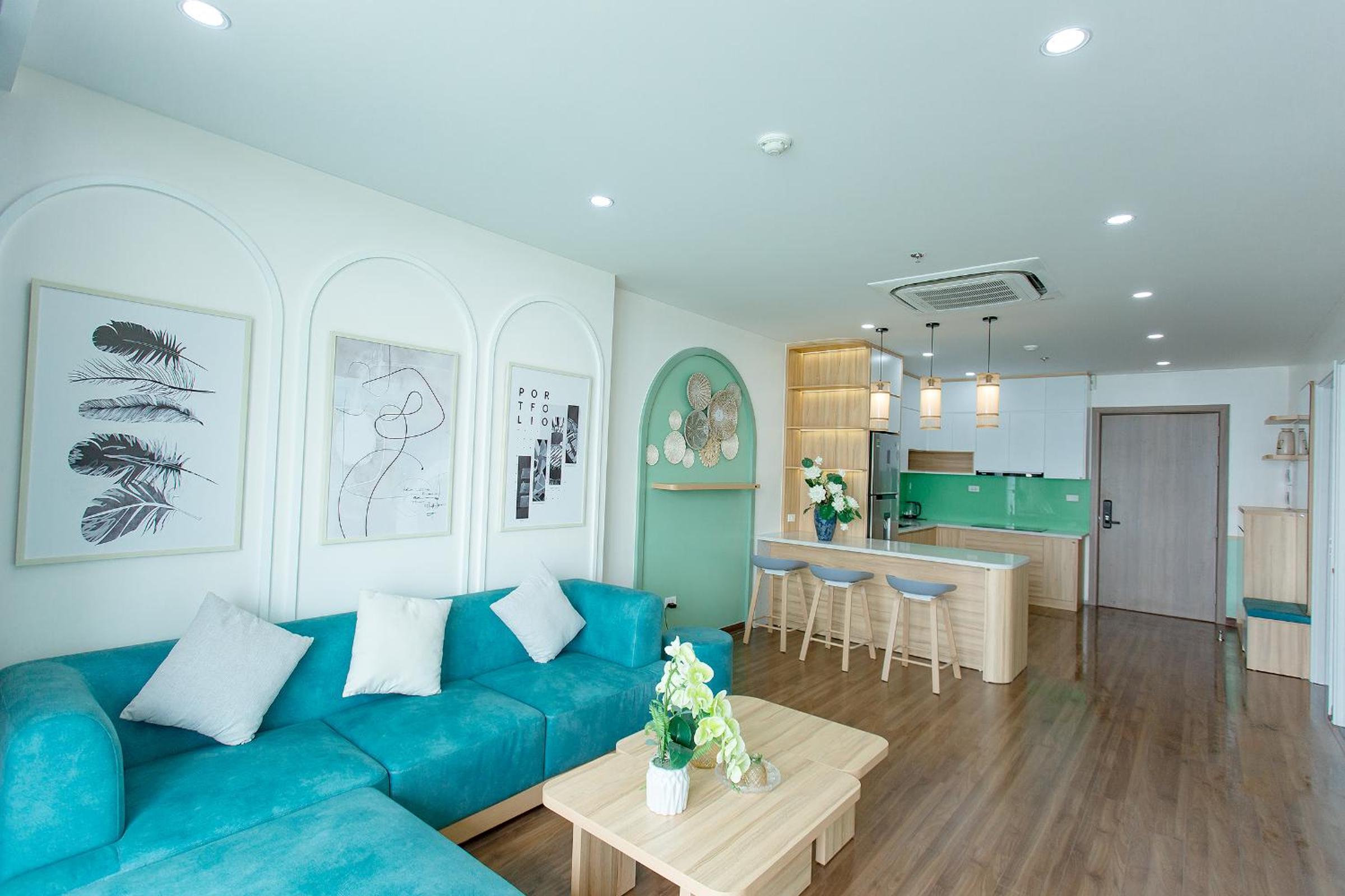 Luxury Green Diamond Ha Long view 5